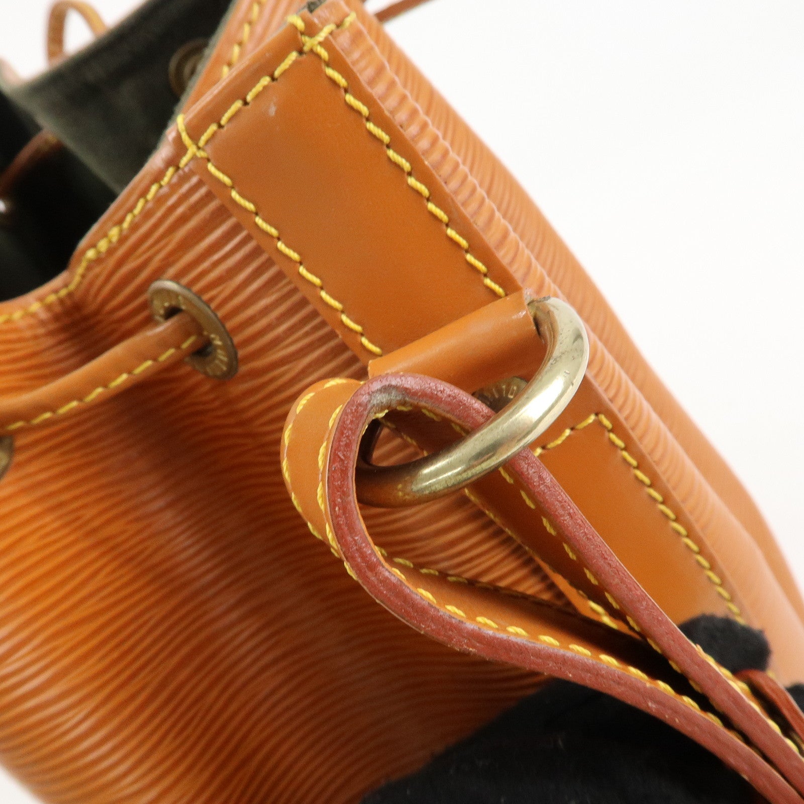 Louis Vuitton Epi Petit Noe Shoulder Bag Zipang Gold M44108 Used