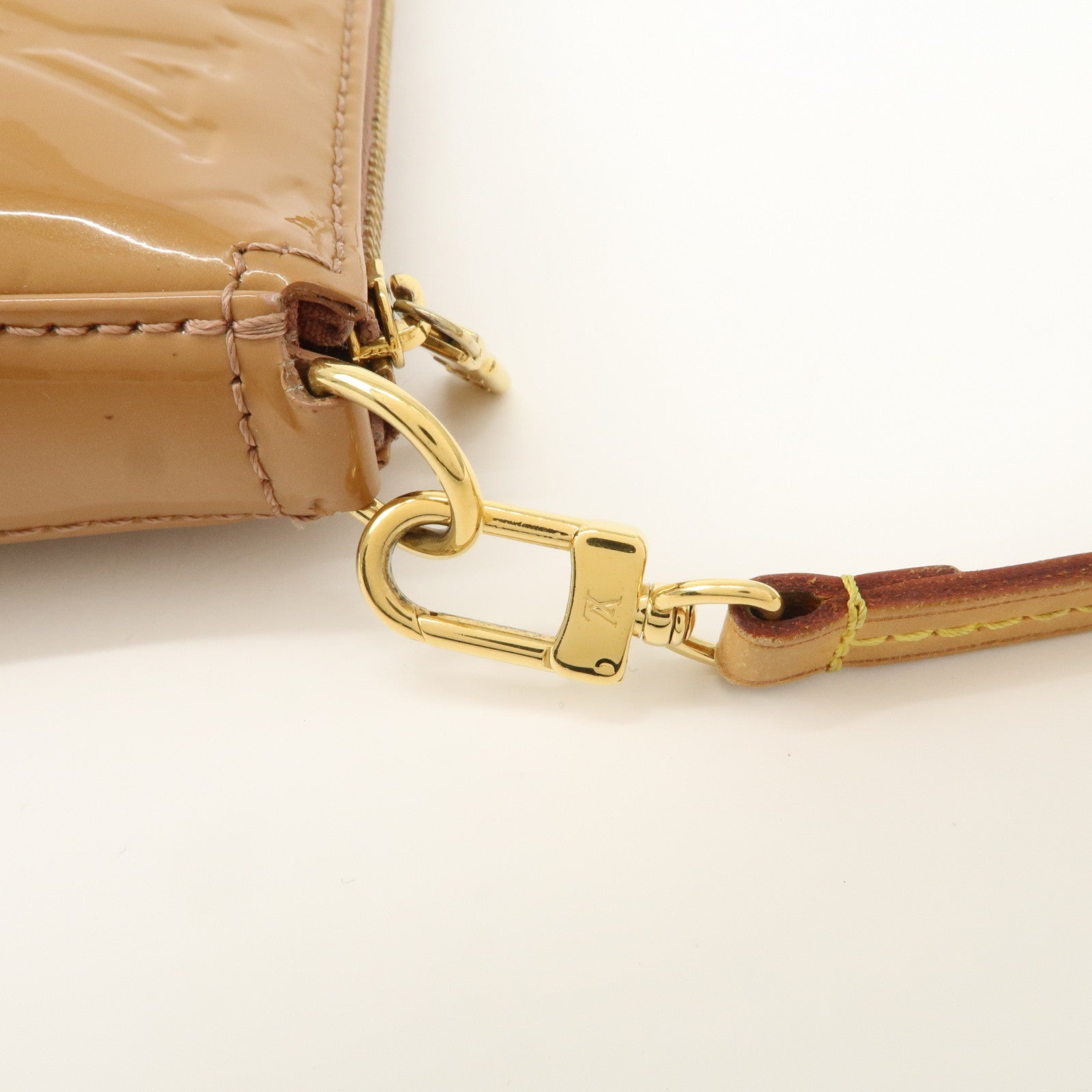 Louis vuitton Monogram Vernis Pochette Accesoires Dune M90196 Used