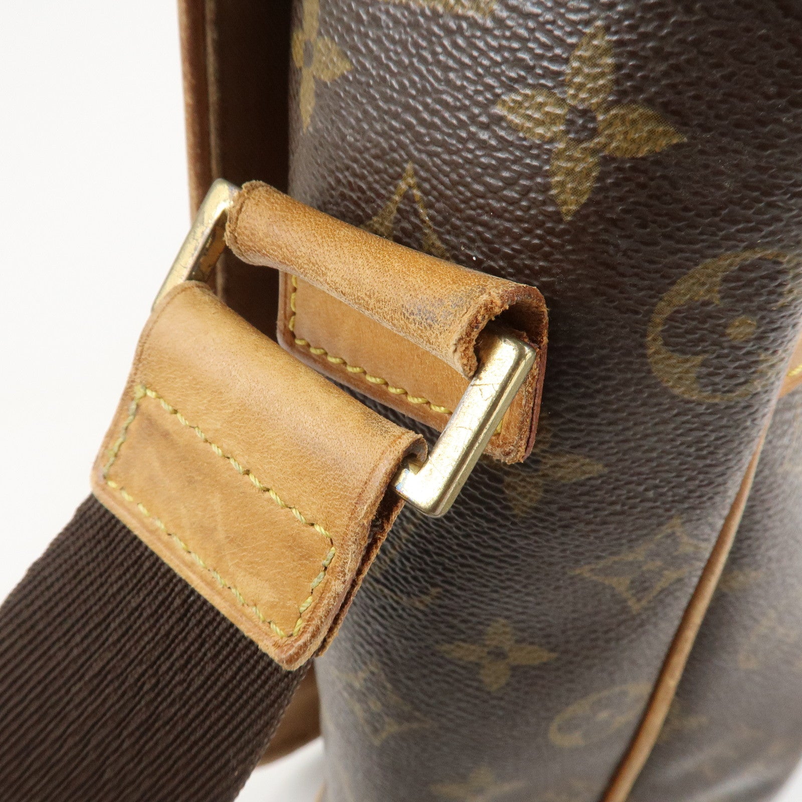 Louis Vuitton Monogram Abbesses Messenger Bag Hand Bag M45257 Used