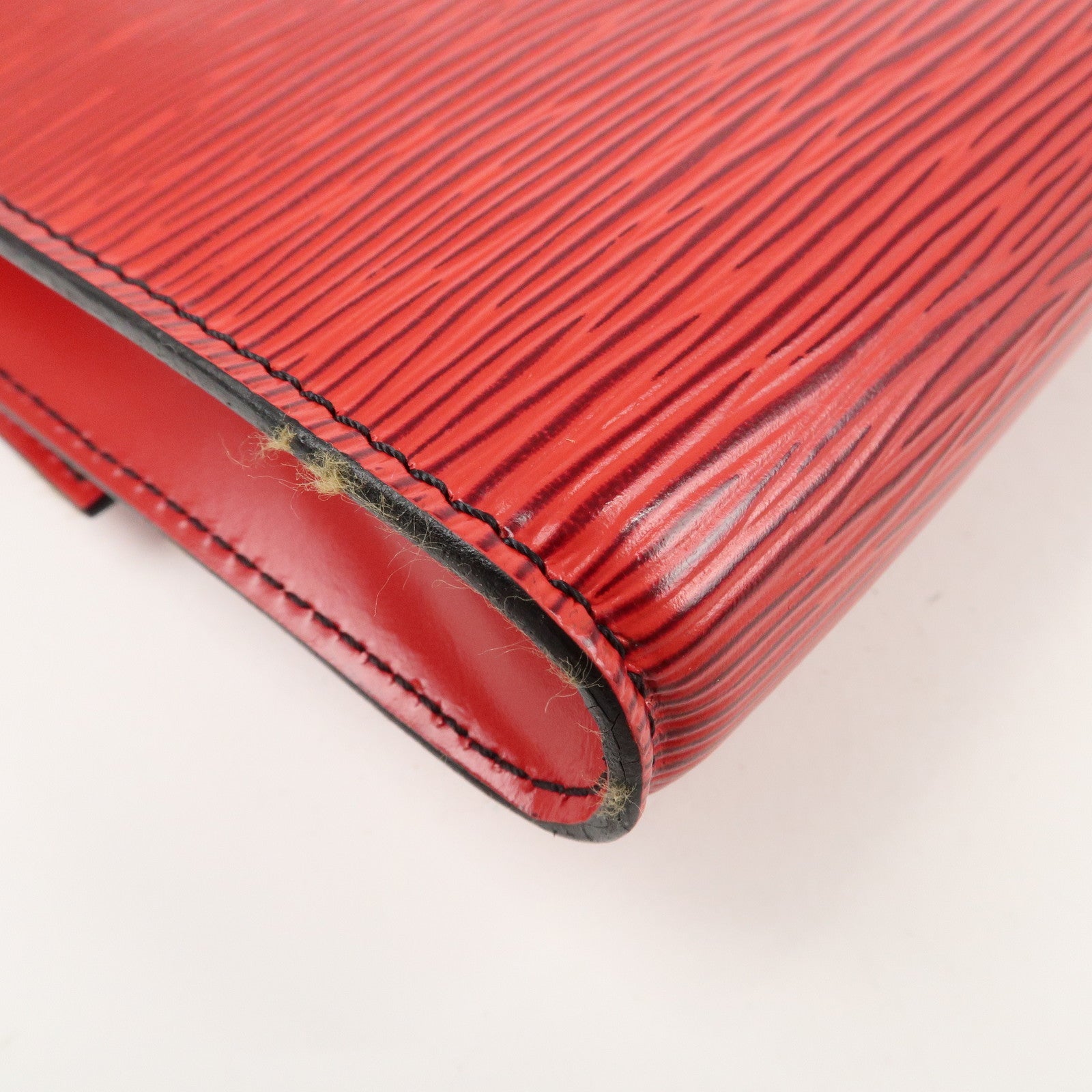 Louis Vuitton Epi Arsch Shoulder Bag Castilian Red M52577 Used