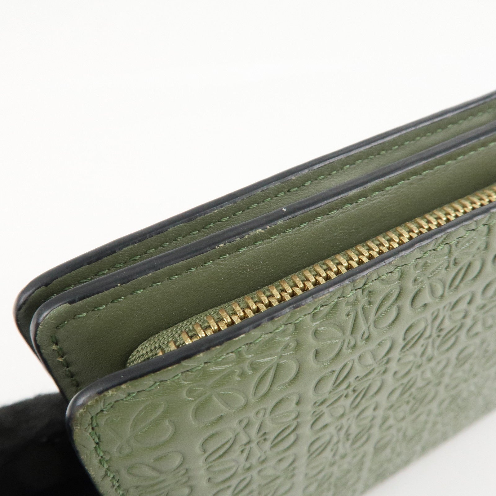LOEWE Anagram Leather Zippy Bi-fold Wallet Avocado Green Used