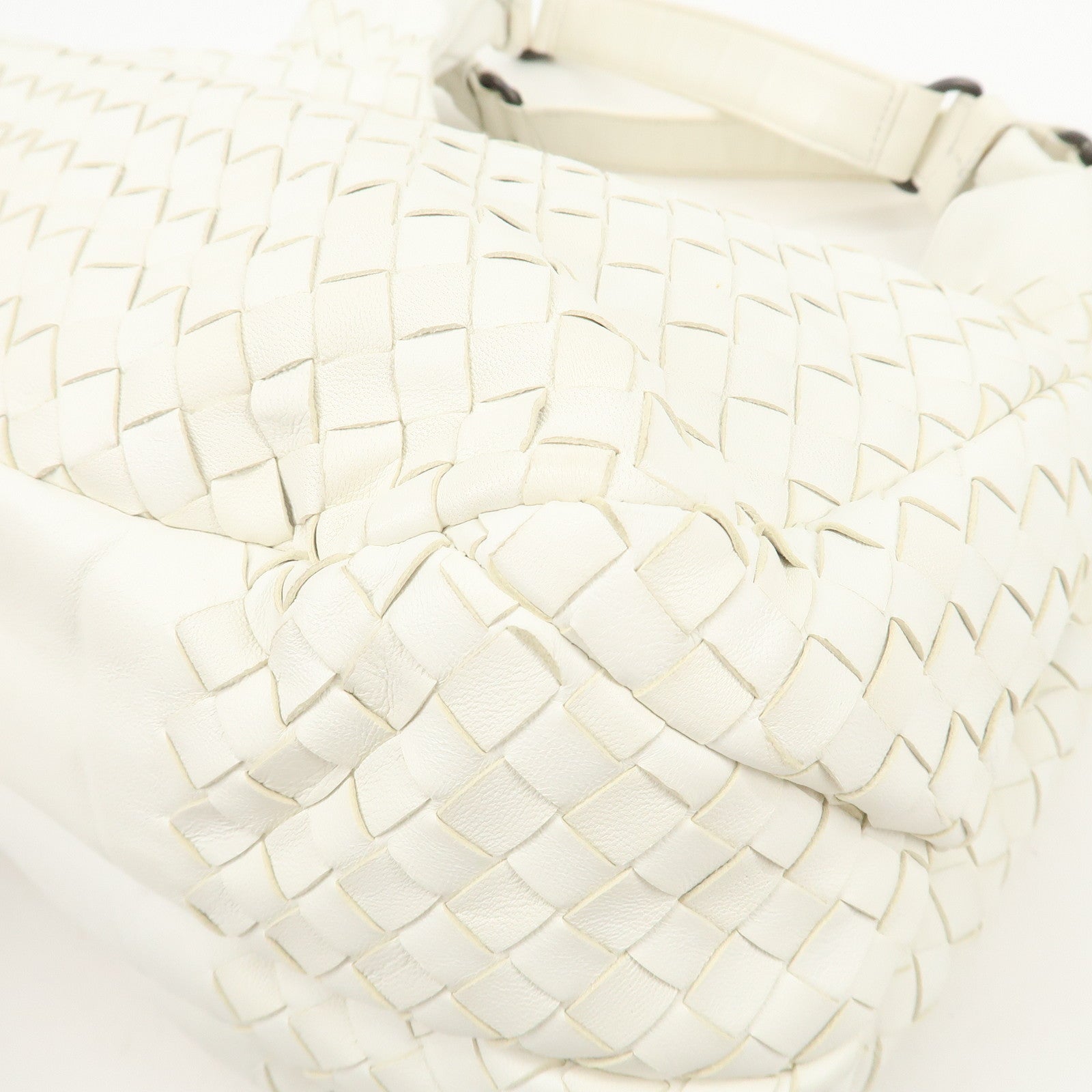 BOTTEGA VENETA Intrecciato Leather Campana Shoulder Bag White 125787 Used