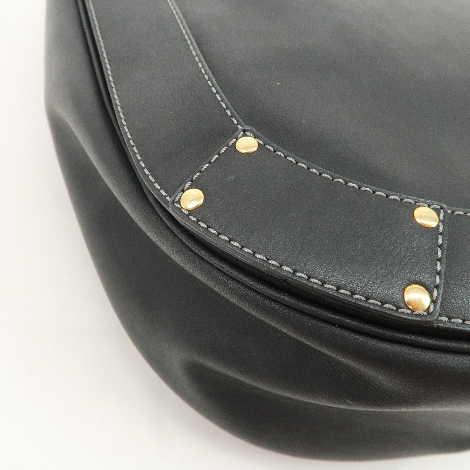 Chloe Leather Eden Tassel Shoulder Bag Black 01-11-62 Used