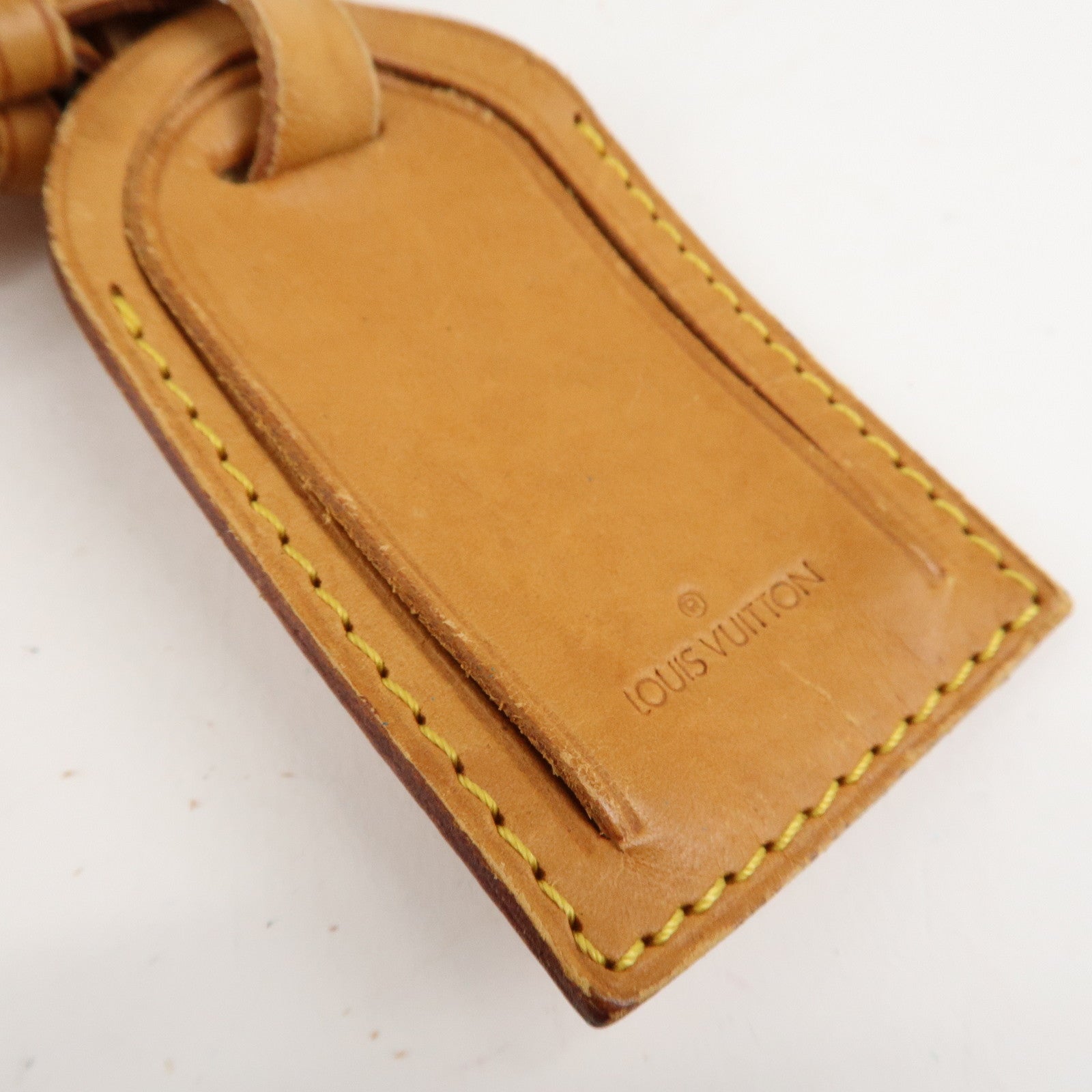 Louis Vuitton Set of 10 Leather Name Tag & Poignet Natural Used