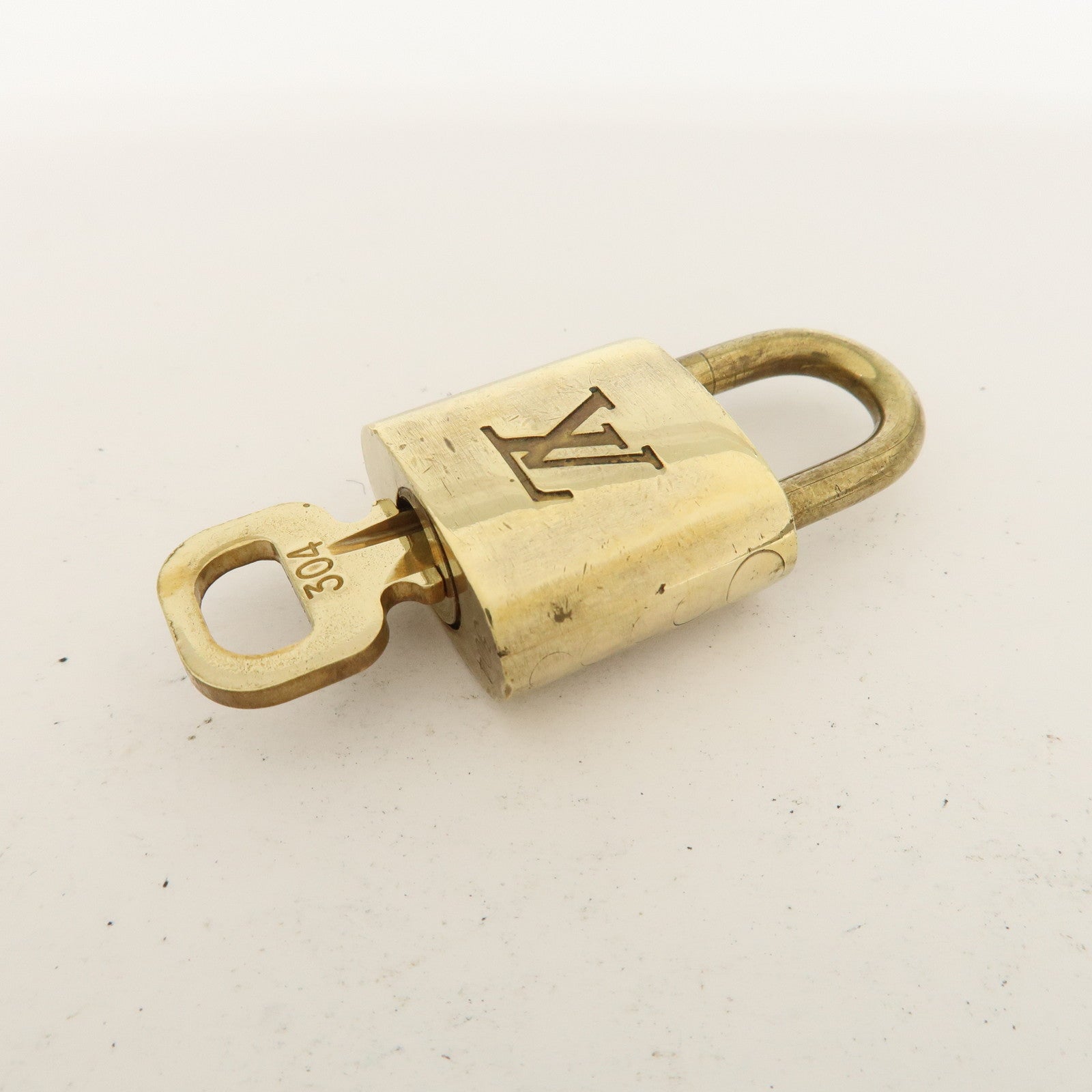 Louis Vuitton Set of 10 Lock & Key Cadena Key Lock Metal Gold Used