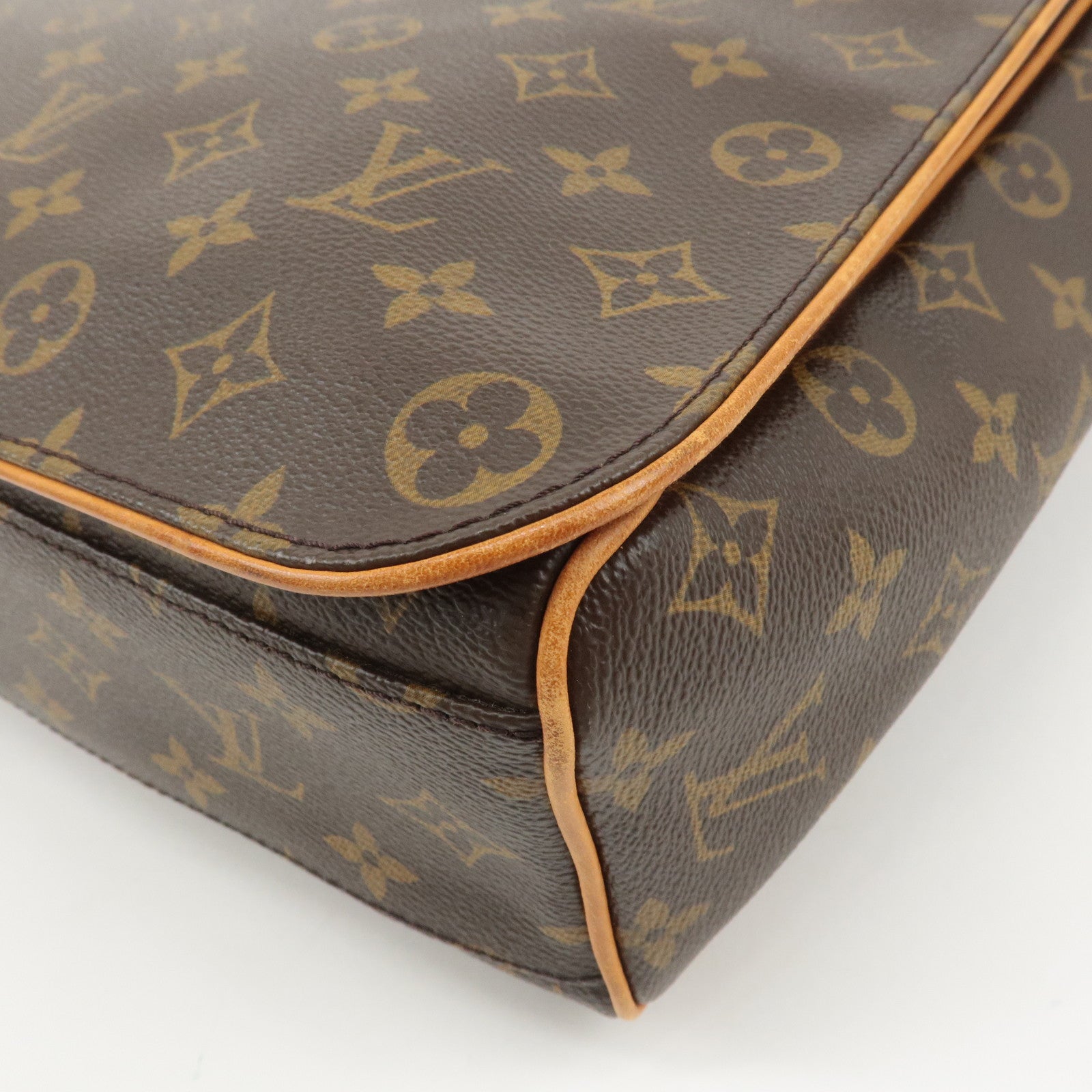 Louis Vuitton Monogram Abbesses Messenger Bag Hand Bag M45257 Used