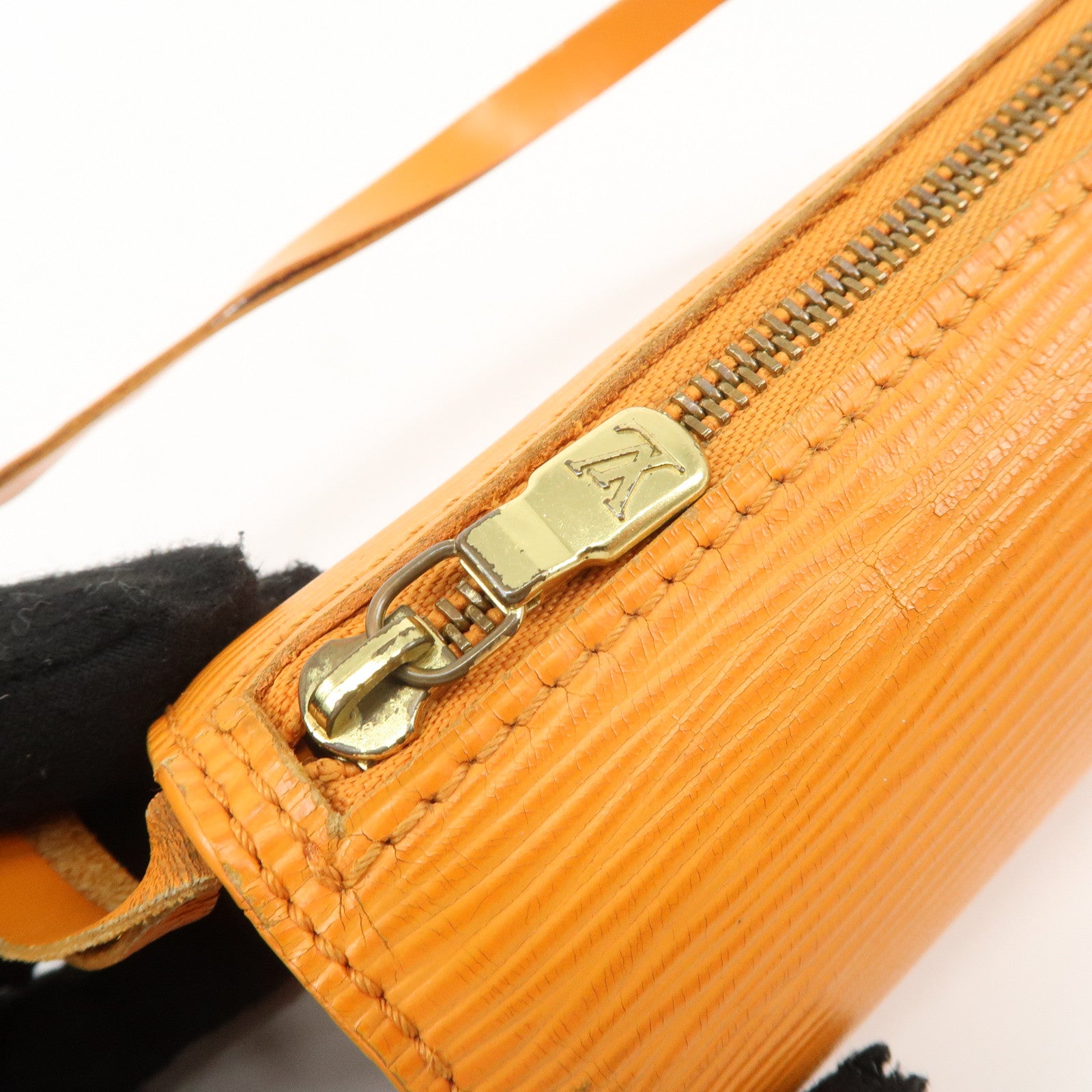 Louis Vuitton Set of 2 Epi Mini Pouch for Soufflot Hand Bag Used