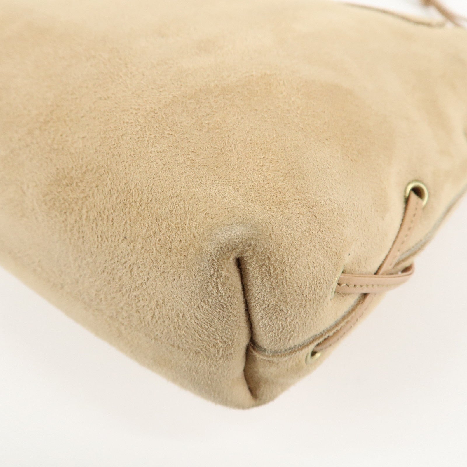 GUCCI Suede Leather Heart Shoulder Bag Beige 95107 Used