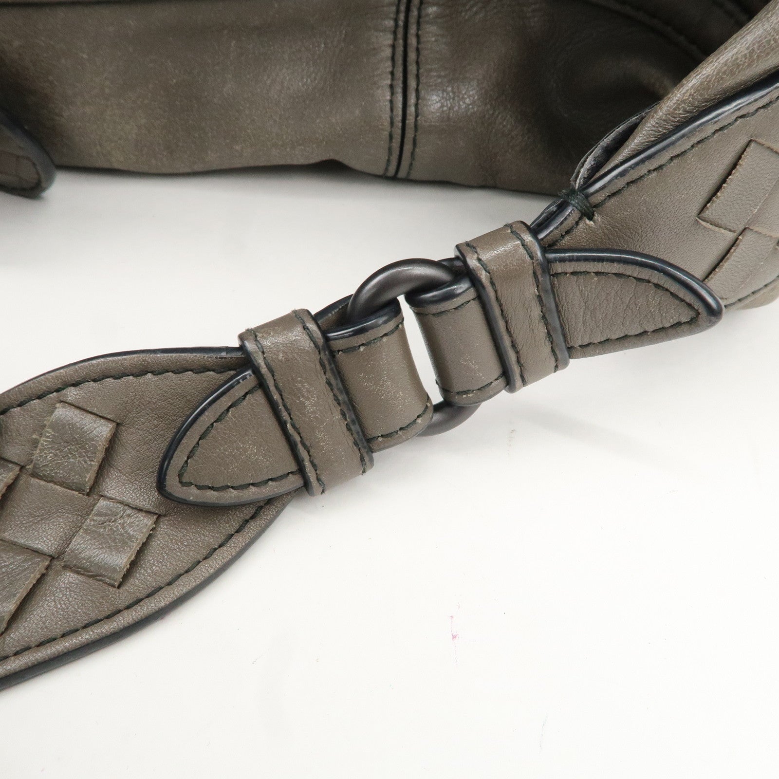 BOTTEGA VENETA Intrecciato Leather Shoulder Bag Greige Used