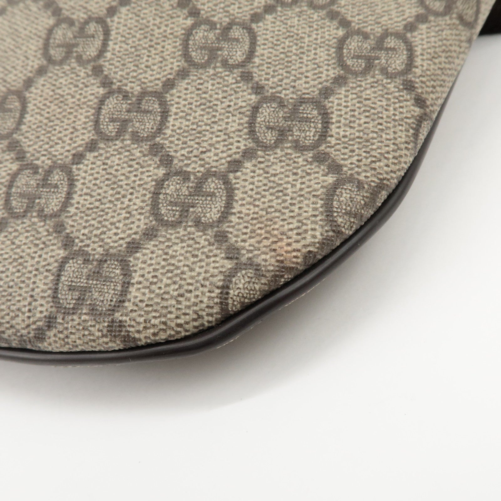 GUCCI GG Supreme Leather Crossbody Bag Beige Brown 211110 Used