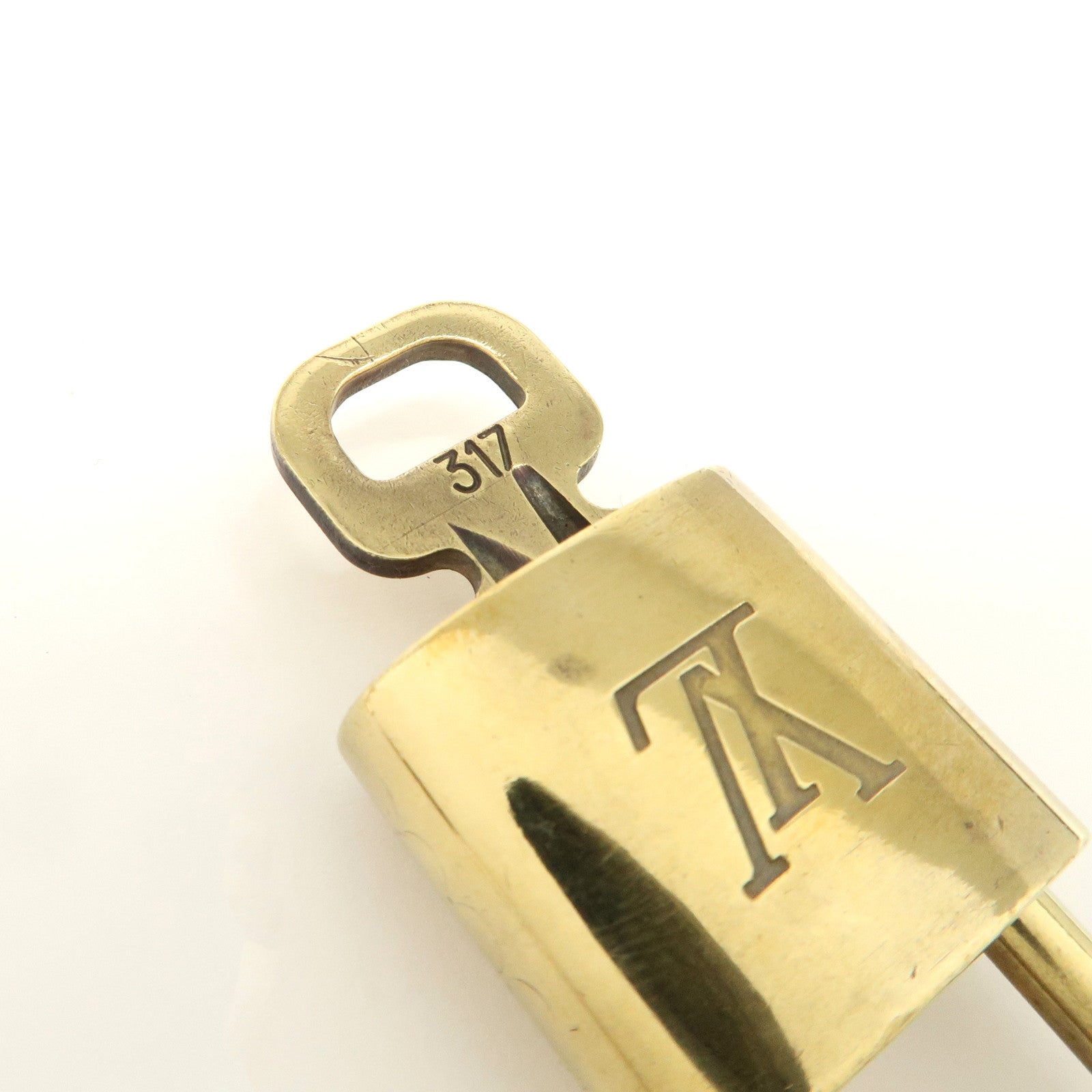 Louis Vuitton Set of 10 Lock & Key Cadena Key Lock Used