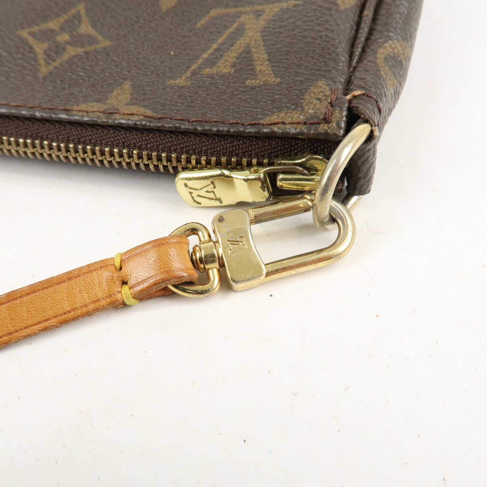Louis Vuitton Monogram Pochette Accessoires Pouch M51980 Used