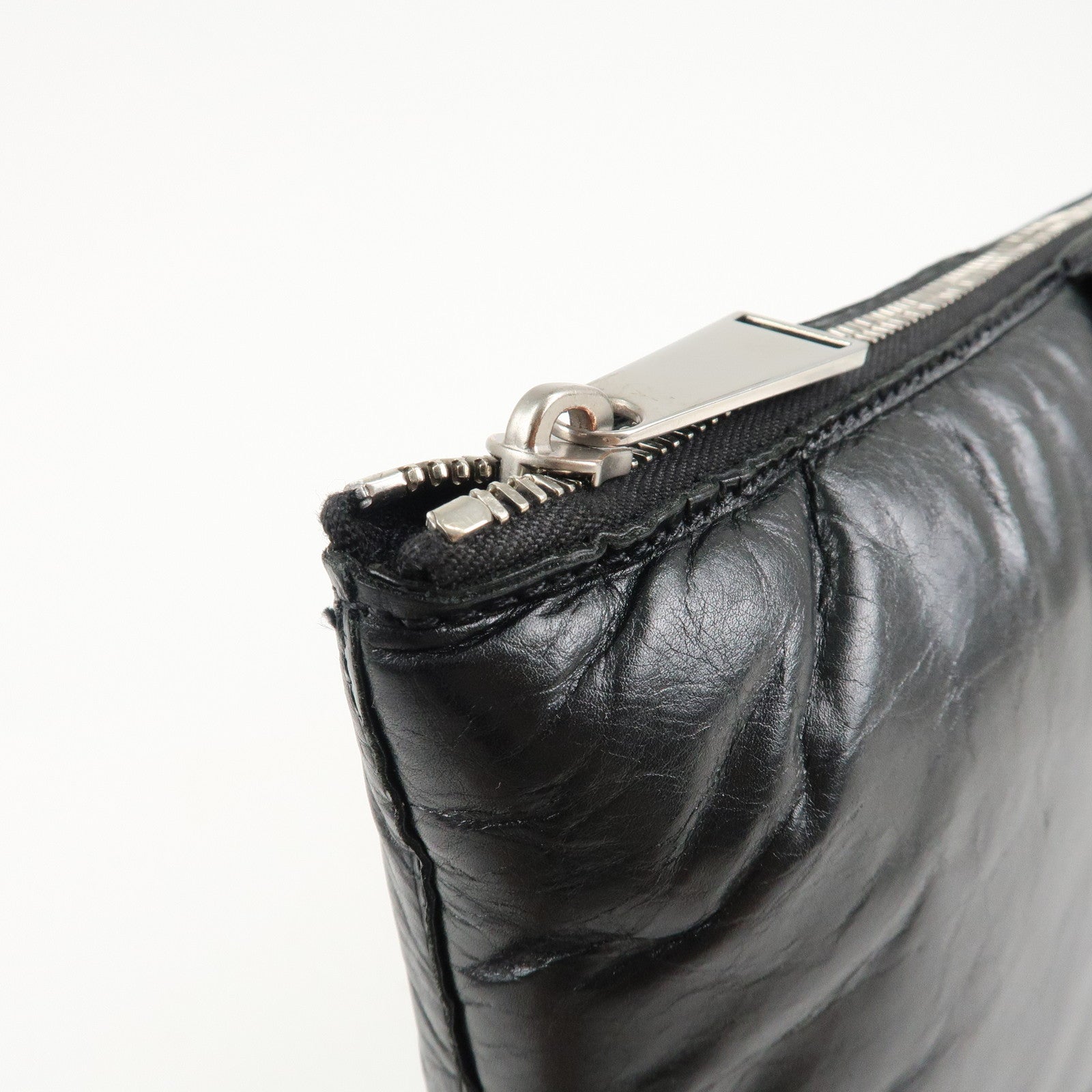 BOTTEGA VENETA Maxi Intrecciato Leather Clutch Bag Black Used