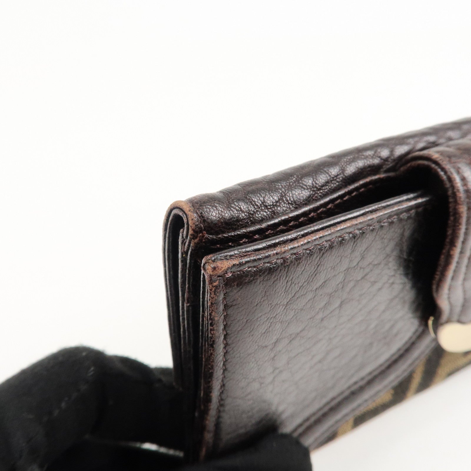 FENDI Zucca Canvas Leather W Hook Bifold Long Wallet 8N0032 Used