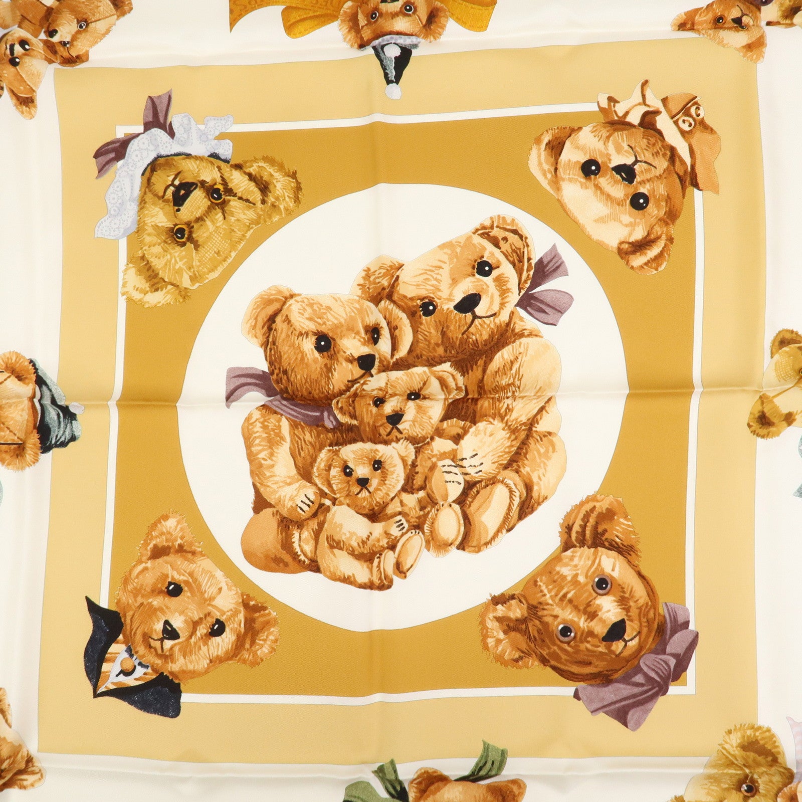 HERMES Carre 90 Silk 100% Scarf Confidents des Coeurs Brown White