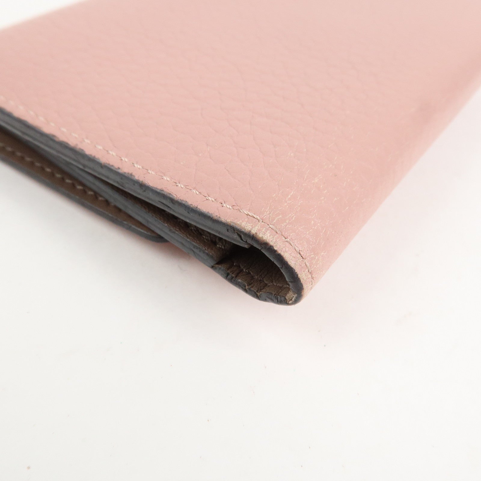 Louis Vuitton Portefeuille Capucines Leather Wallet Magnolia M80493 Used