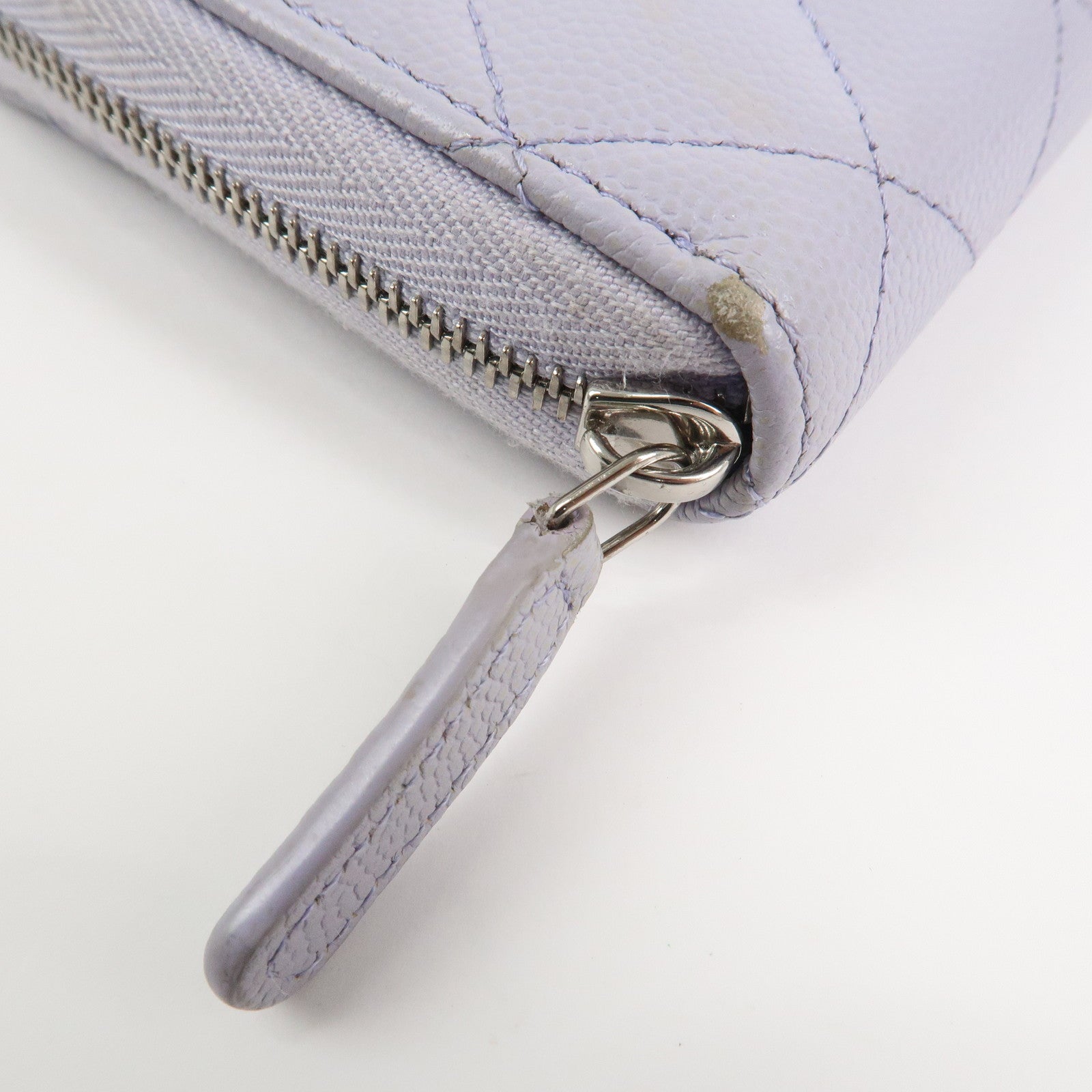 CHANEL Matelasse Caviarskin Round Zippy Wallet Lavender AP0242