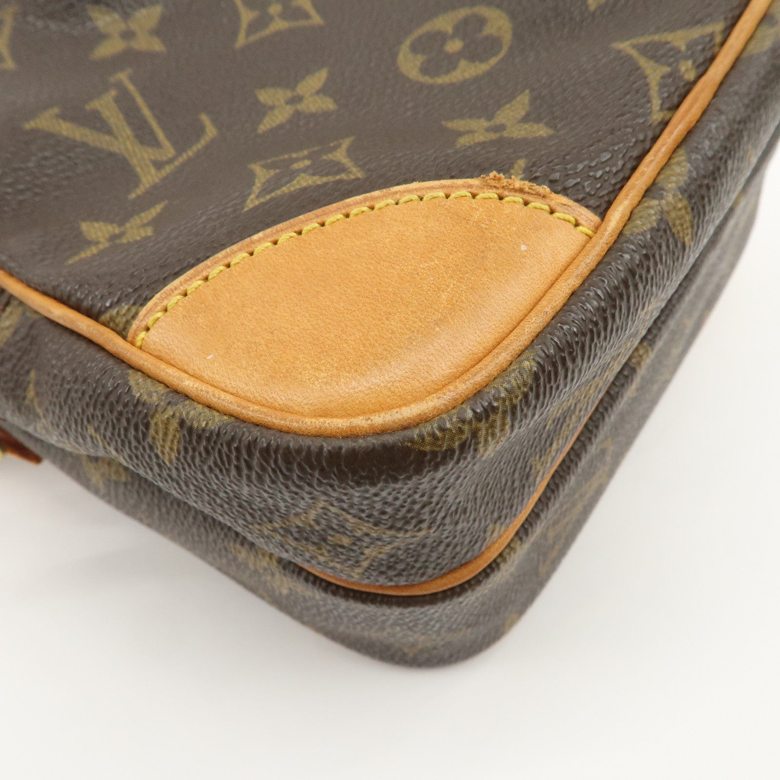 Louis Vuitton Monogram Amazone Shoulder Bag Brown M45236