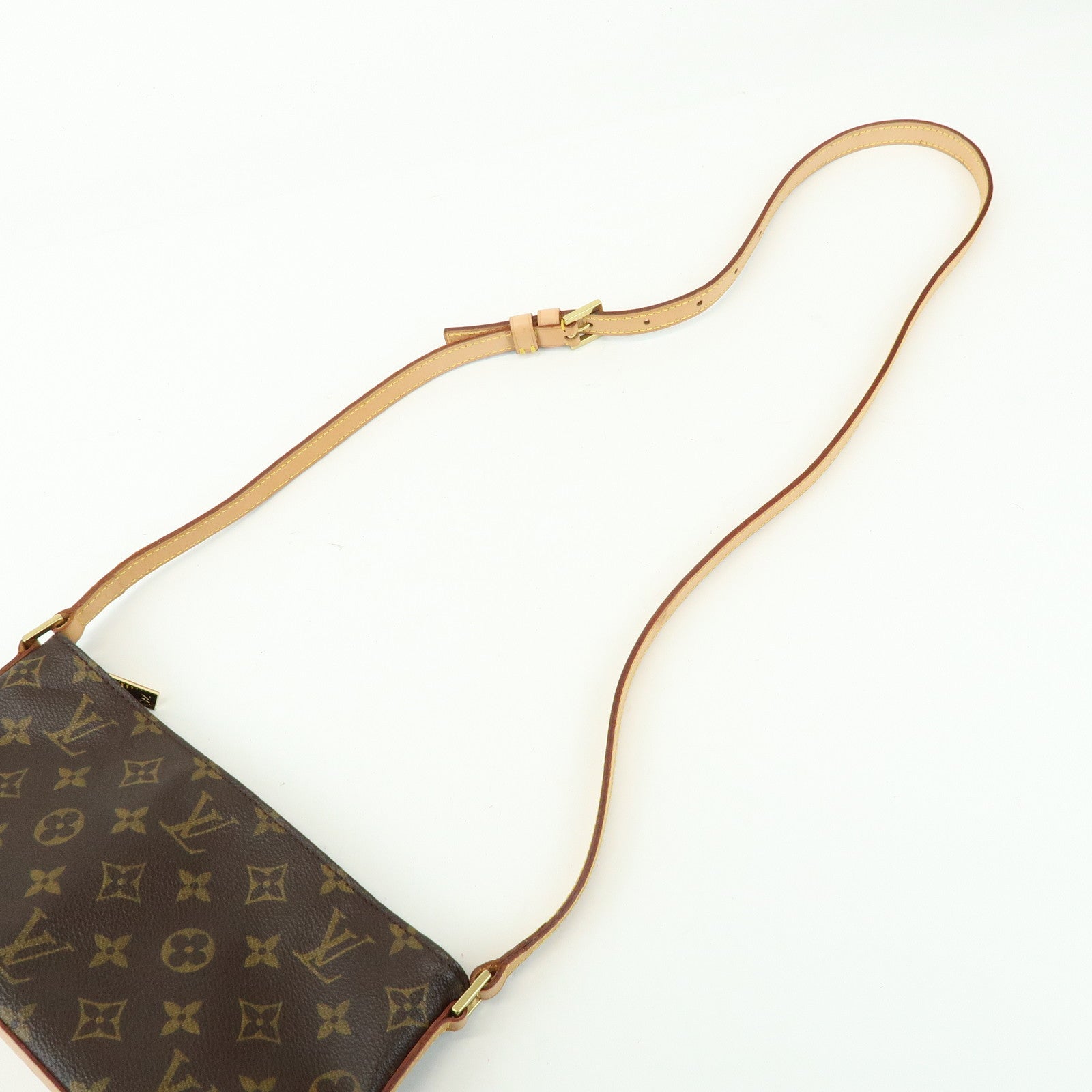 Louis Vuitton Monogram Trotteur Canvas Leather Shoulder Bag M51240