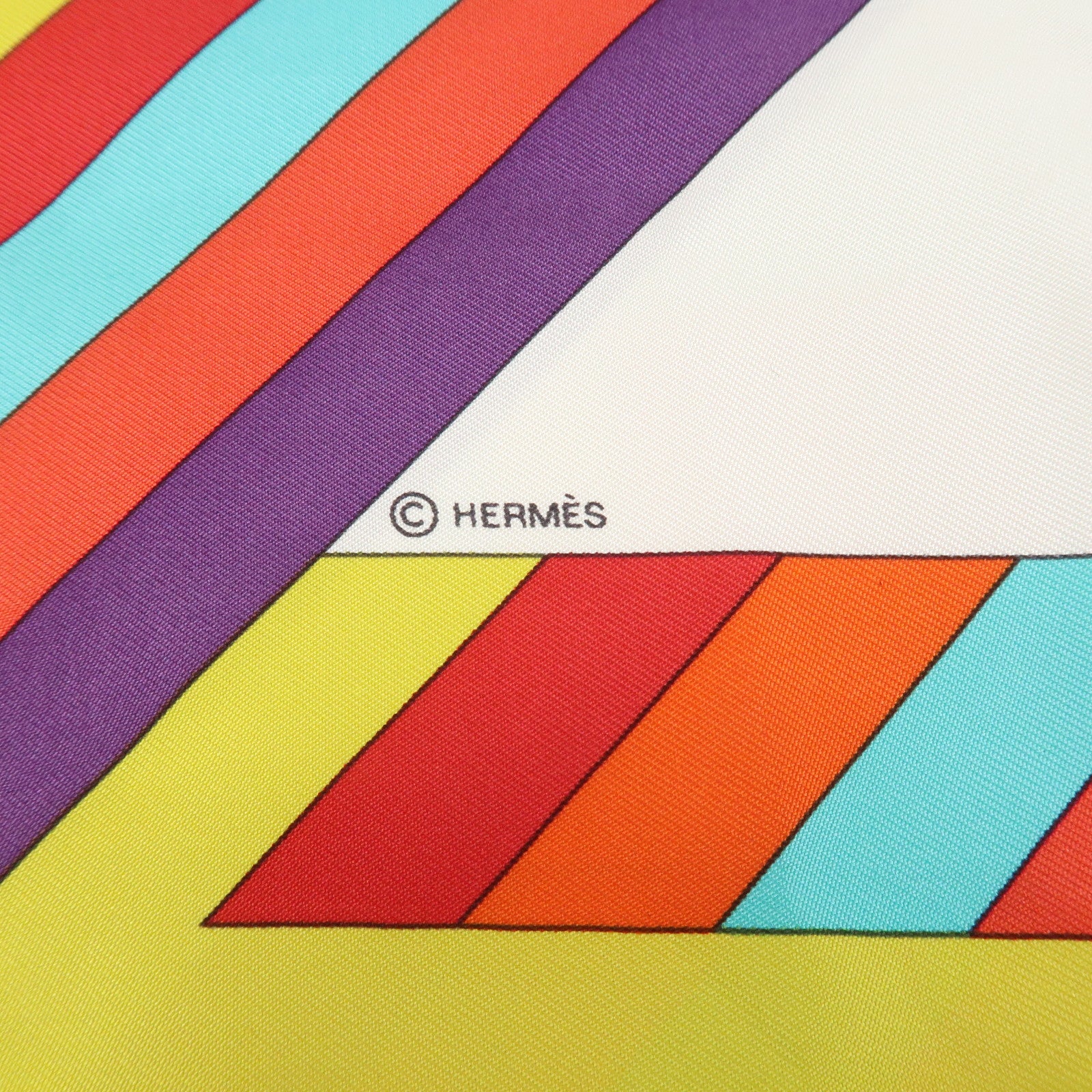 HERMES Carre 90 Silk 100% Scarf JES JEUX D'HERMES White Multicolor