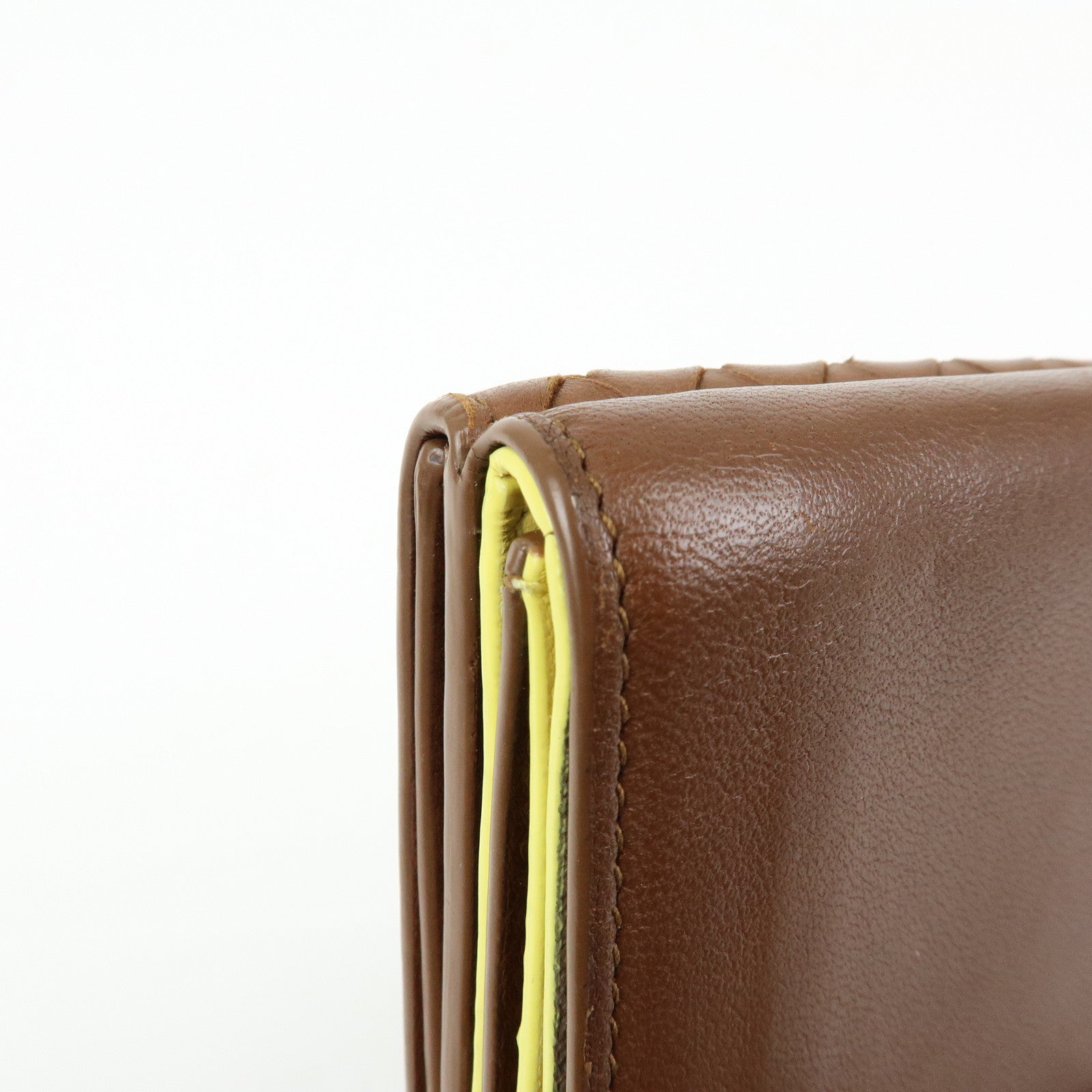 Bottega Veneta Lamb Skin Bi-fold Comact Wallet Brown 550306