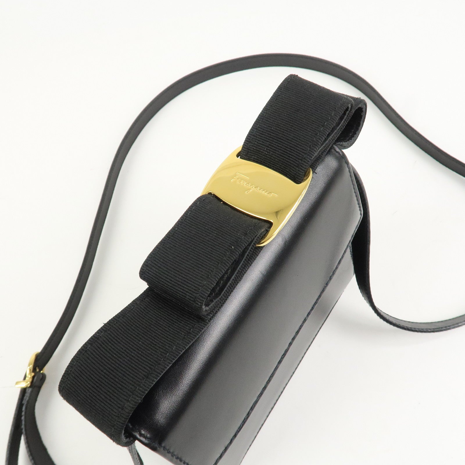 Ferragamo Varra Ribbon Leather 2Way Bag Shoulder Bag Hand Bag Black