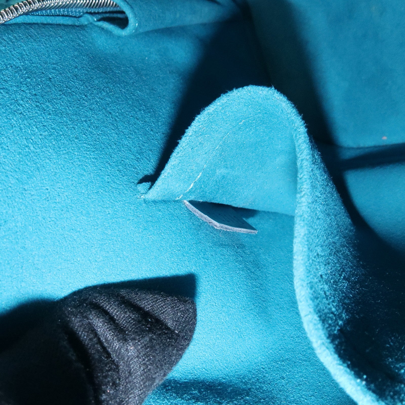 Louis Vuitton Epi Alma PM Hand Bag Cyan Blue M40624