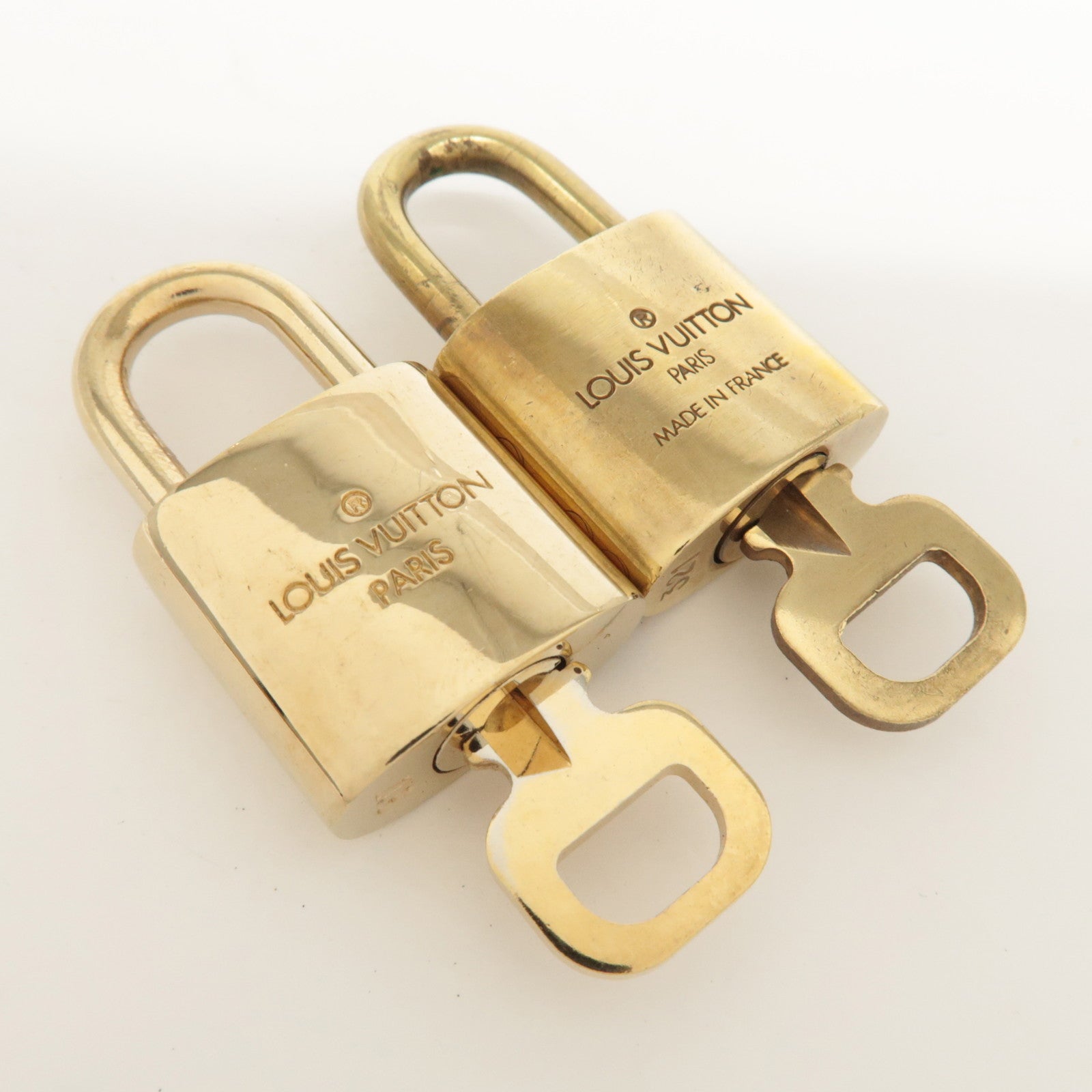 Louis Vuitton Set of 10 Lock & Key Cadena Key Lock Metal Gold Used