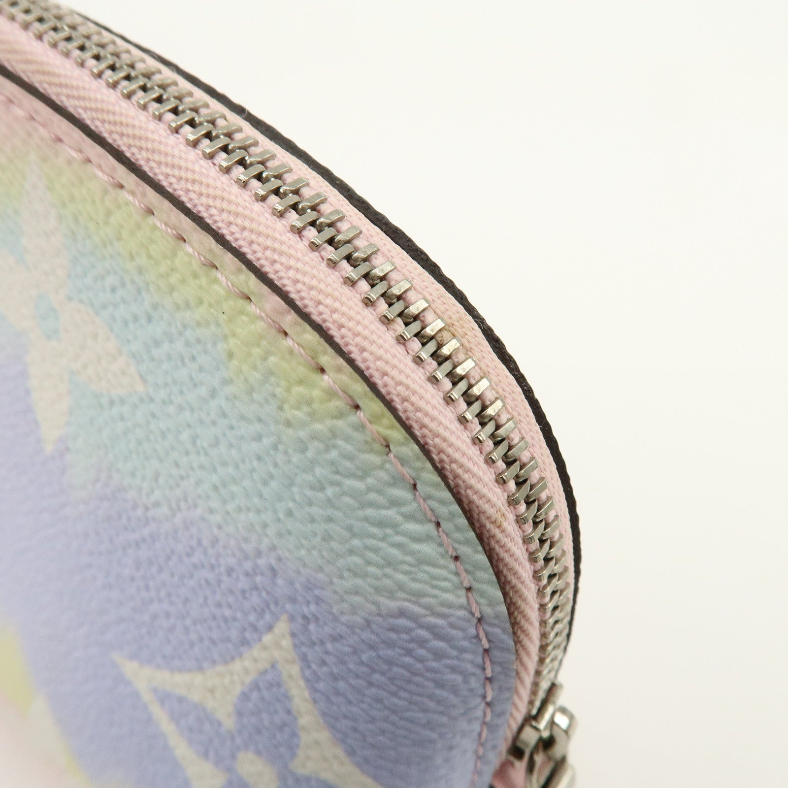 Louis Vuitton Monogram Giant Escal Pochette Cosmetic Pouch M69139
