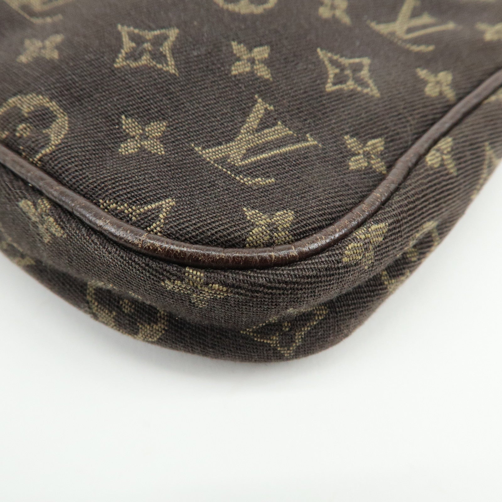 Louis Vuitton Monogram Mini Lin Pouch for Bucket PM Tote Bag