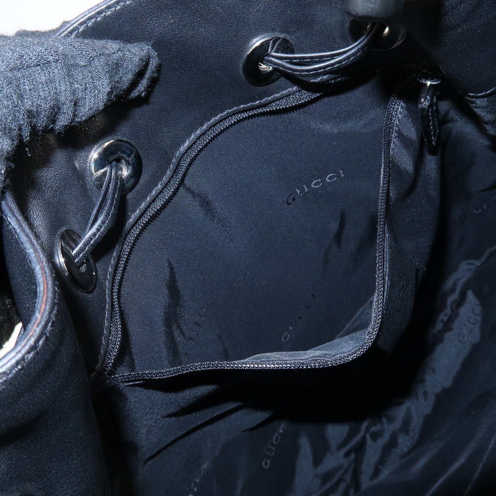 GUCCI Drawstring Leather Shoulder Bag Hand Bag Black 001.4033 Used