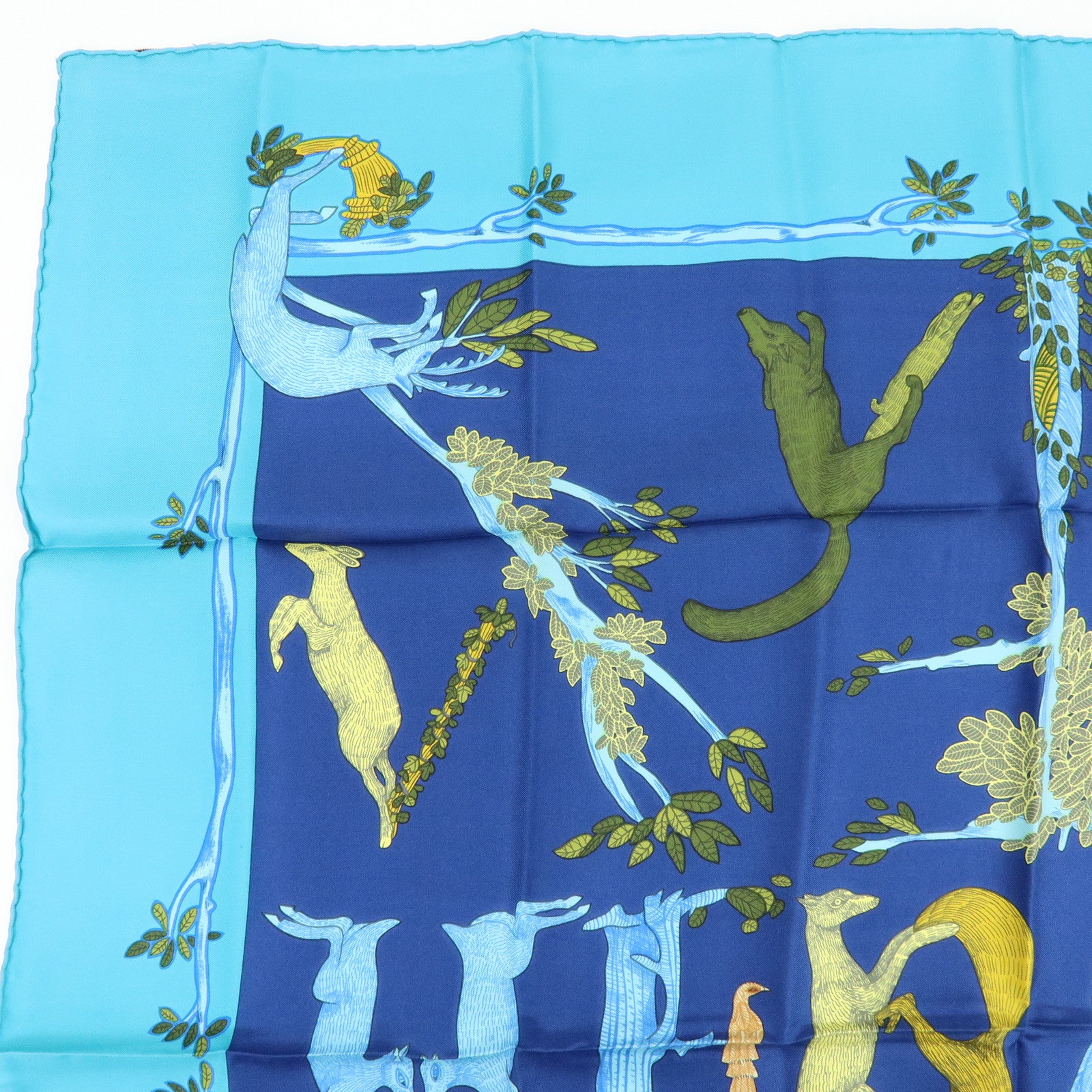 HERMES Carre 90 Silk 100% Scarf Annie Faivre Animal Print Blue