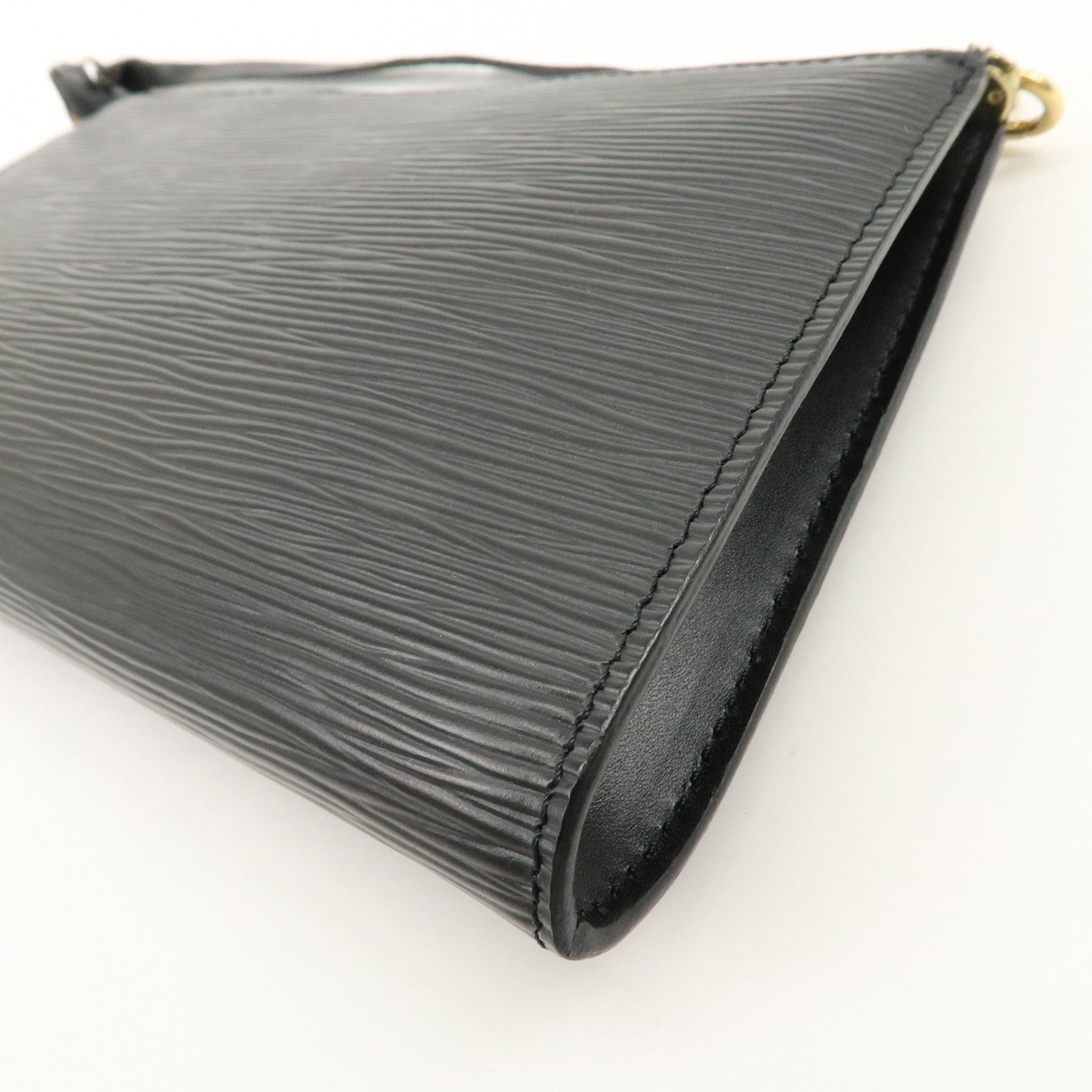 Louis Vuitton Epi Pochette Accessoires Clutch Bag Noir M52942