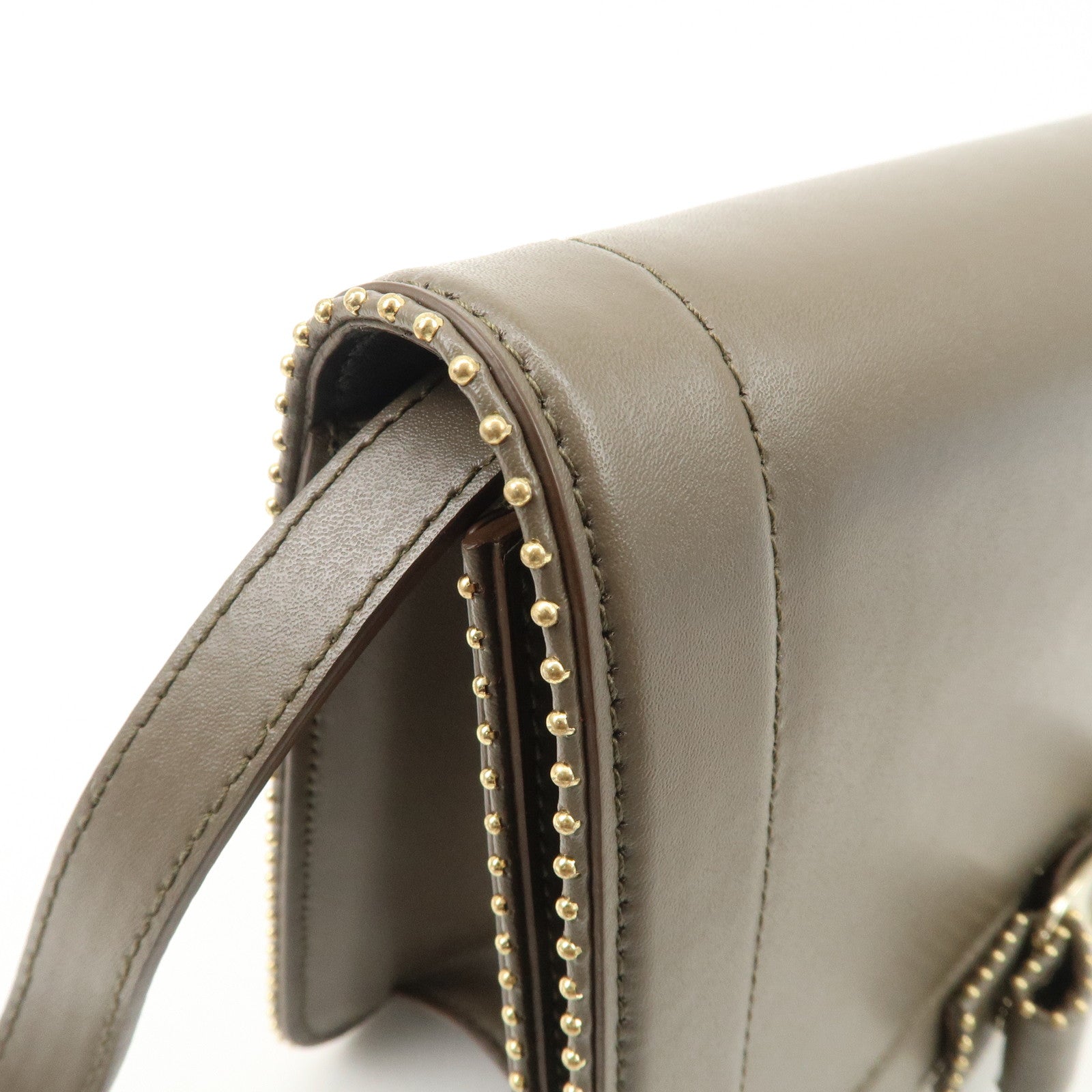 Ferragamo Vara Leather Ribbon Studs Shoulder Bag Greige Used