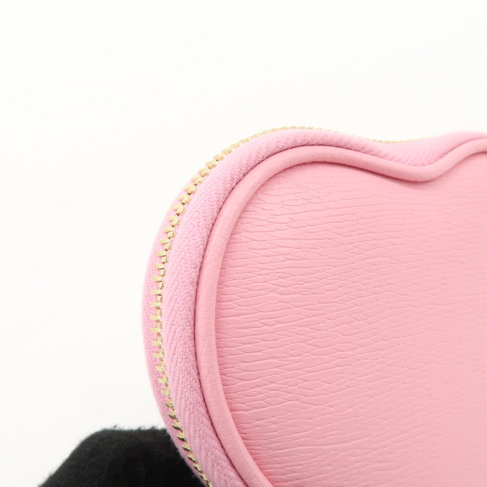 GUCCI Bananya Collaboration Leather Heart Coin Case Pink 701062 Used