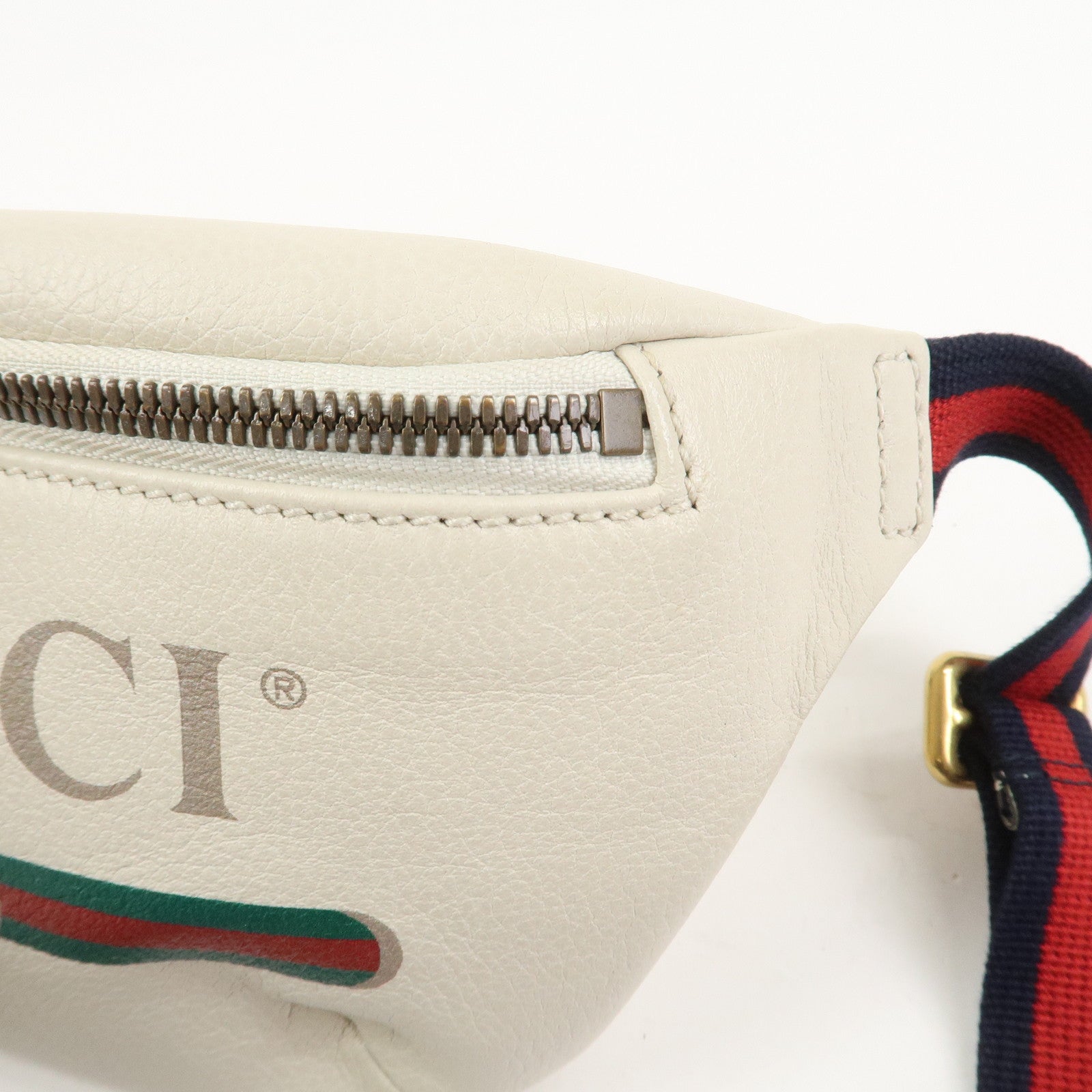 GUCCI Sherry Leather Waist Pouch Body Bag White 527792