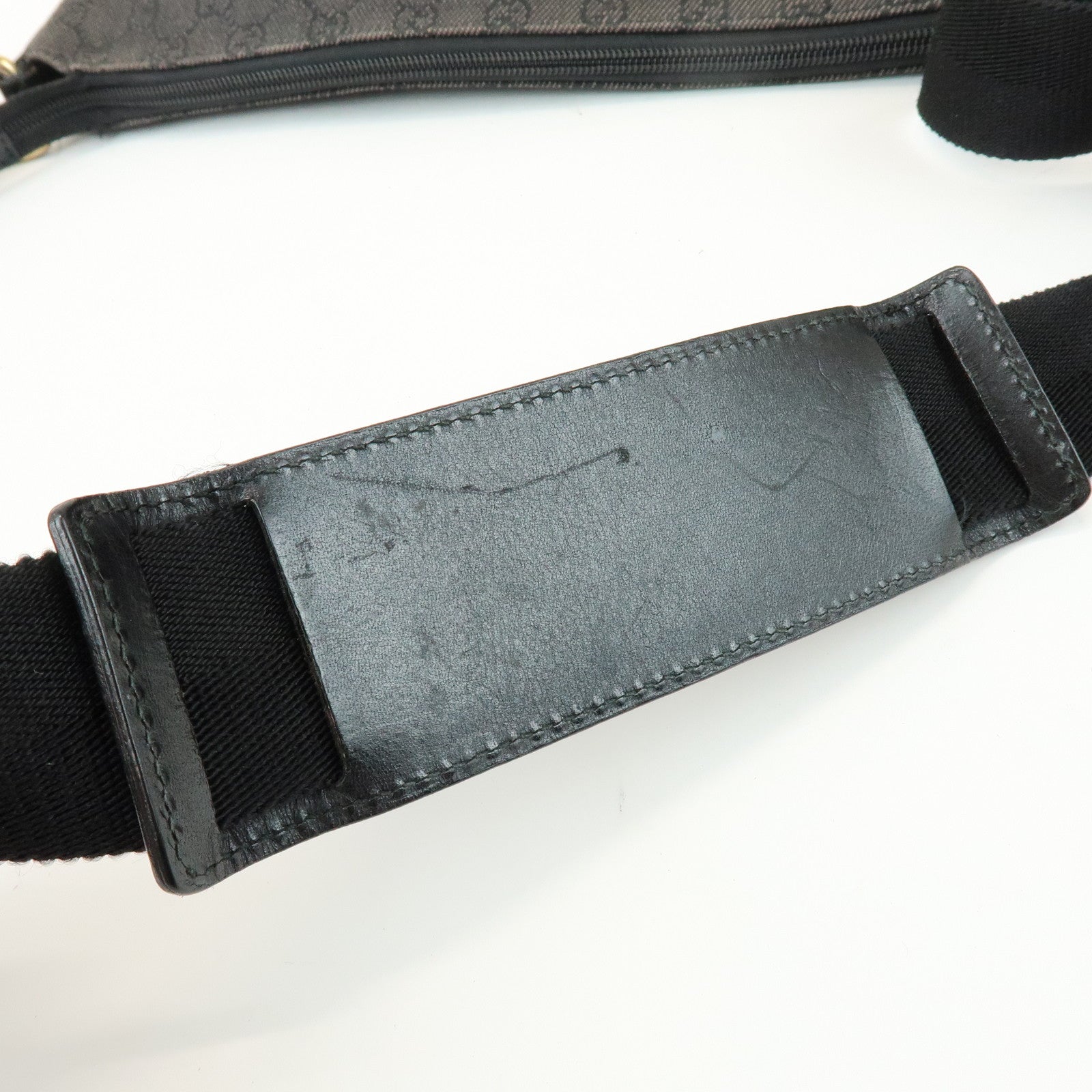 GUCCI GG Monogram GG Denim Shoulder Crossbody Bag Black 190628