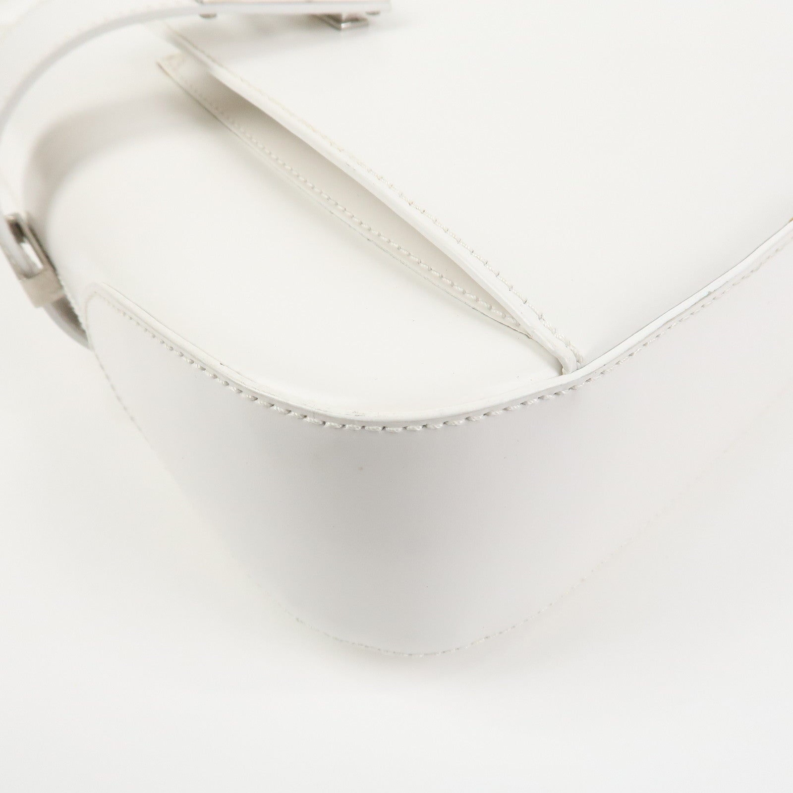 Ferragamo Gancini Leather Shoulder Bag Hand Bag White Silver