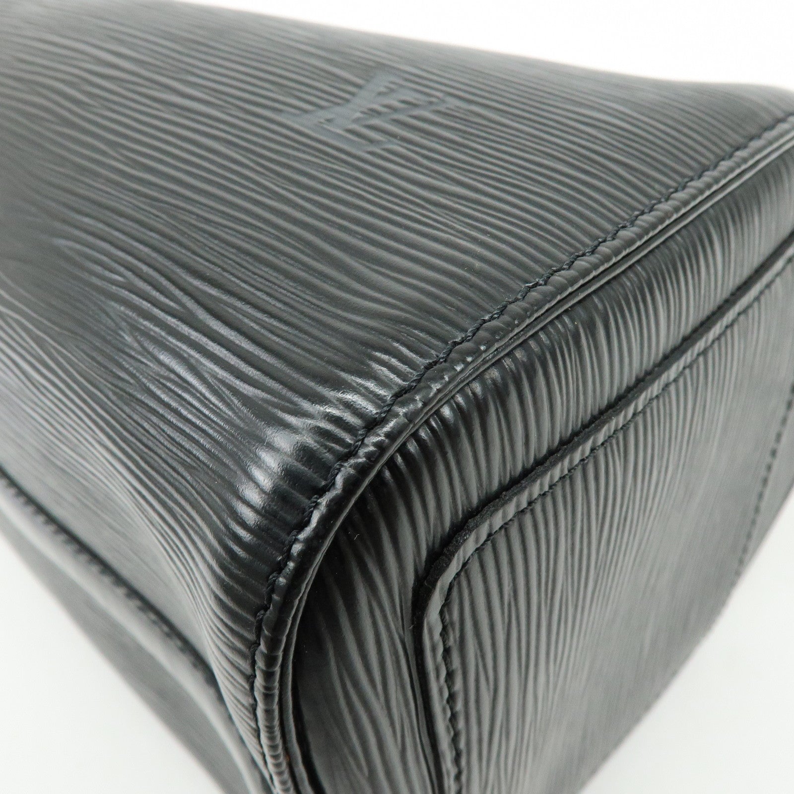 Louis Vuitton Epi Leather Speedy 25 Hand Bag Boston Bag Noir M59032