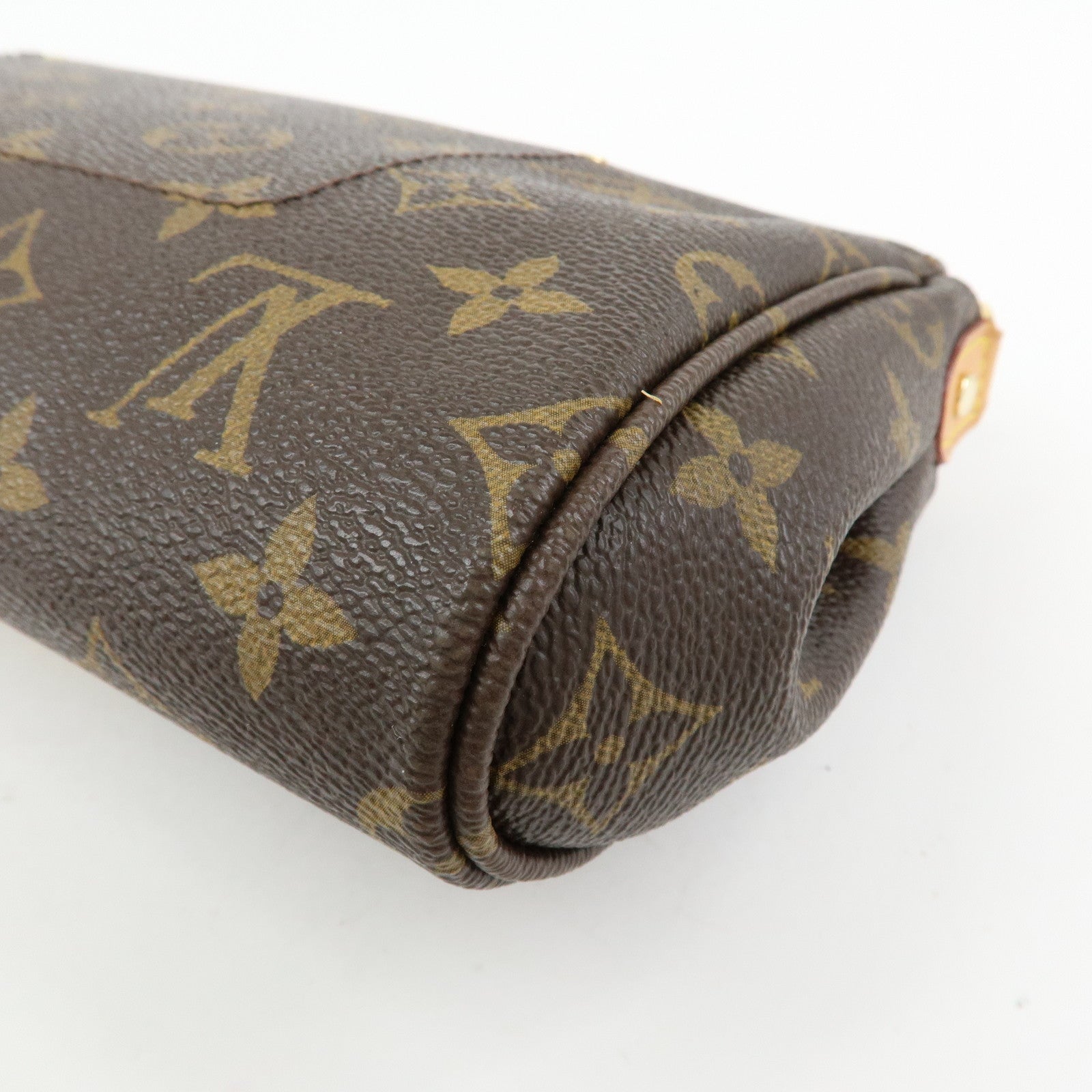 Louis Vuitton Monogram Favorite MM Shoulder Bag Brown M40718