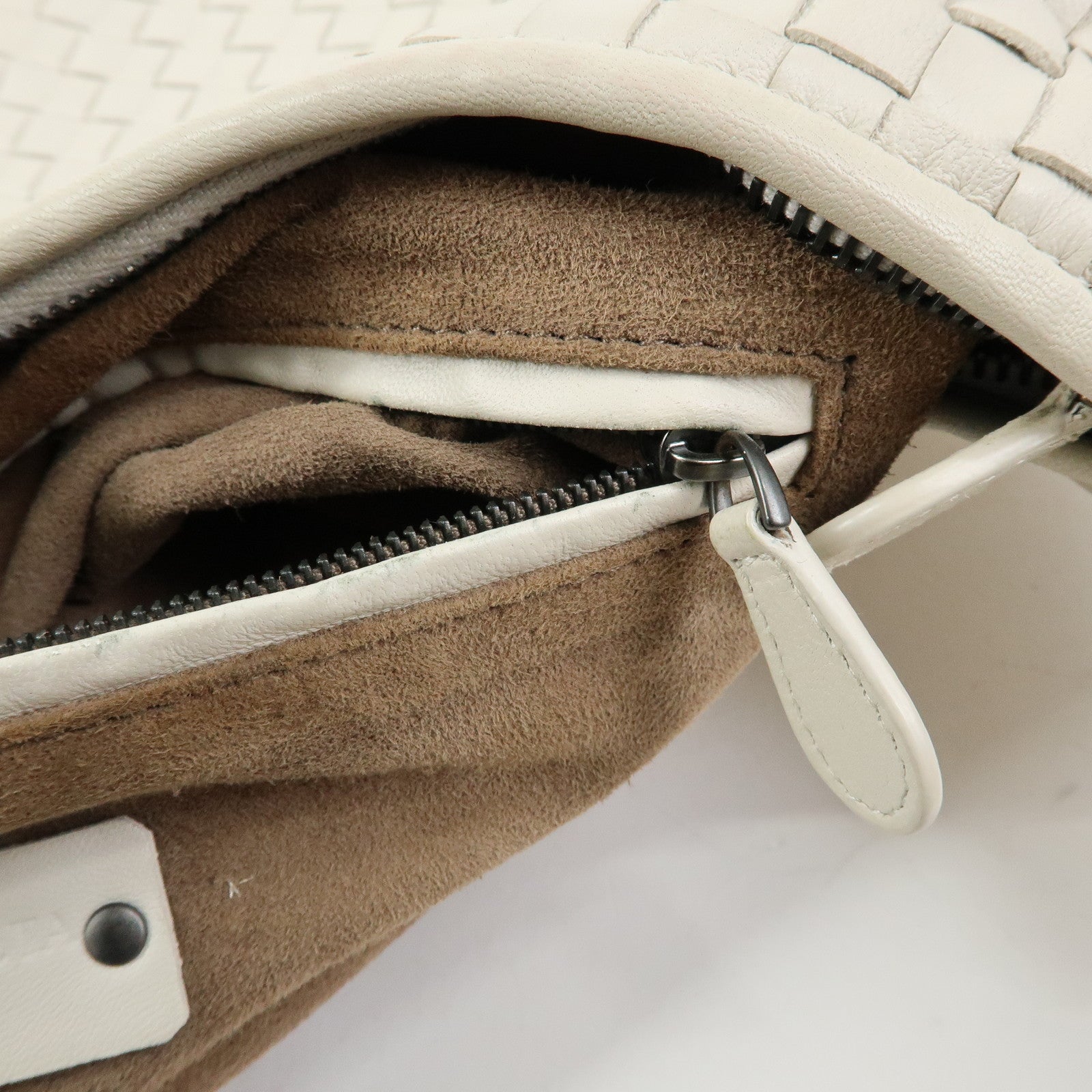 BOTTEGA VENETA Hobo Intrecciato Leather Shoulder Bag Ivory 232499