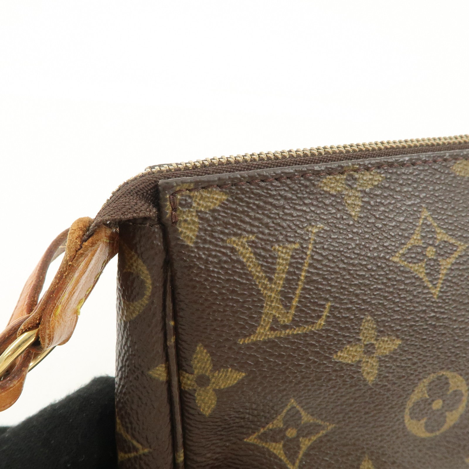 Louis Vuitton Monogram Pochette Accessoires Pouch Hand Bag M51980 Used