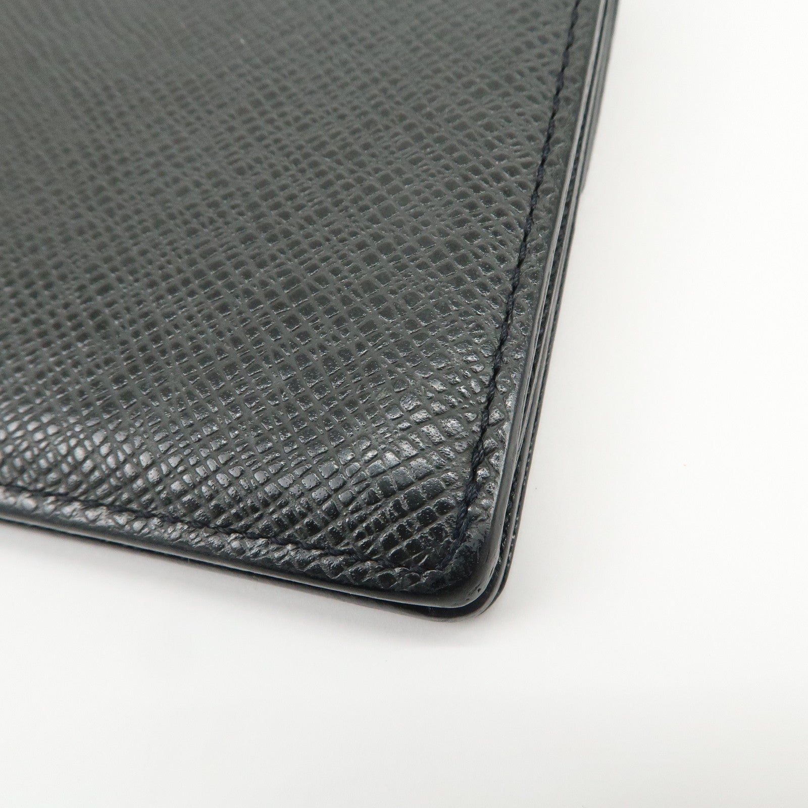 Louis Vuitton Taiga Portefeuille Accordion Wallet Ardoise M30992