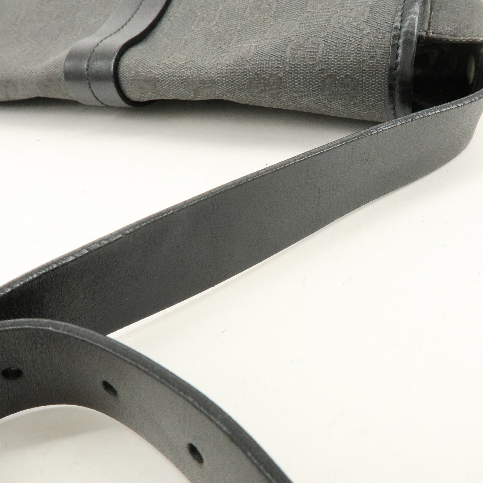 GUCCI Crest GG Canvas Leather Shoulder Bag Grey Black 223680