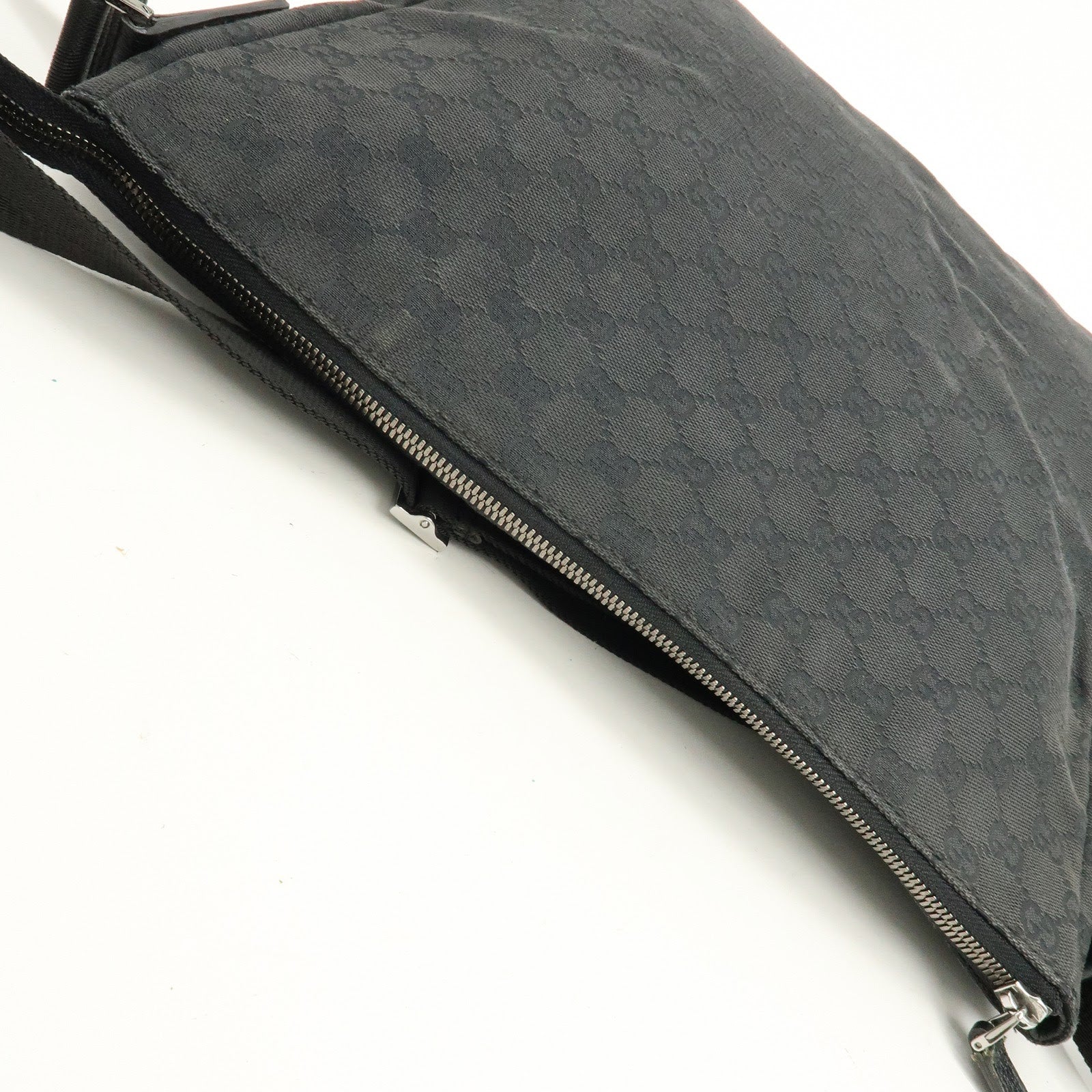 GUCCI GG Canvas Leather Shoulder Bag Messenger Bag Black 110054