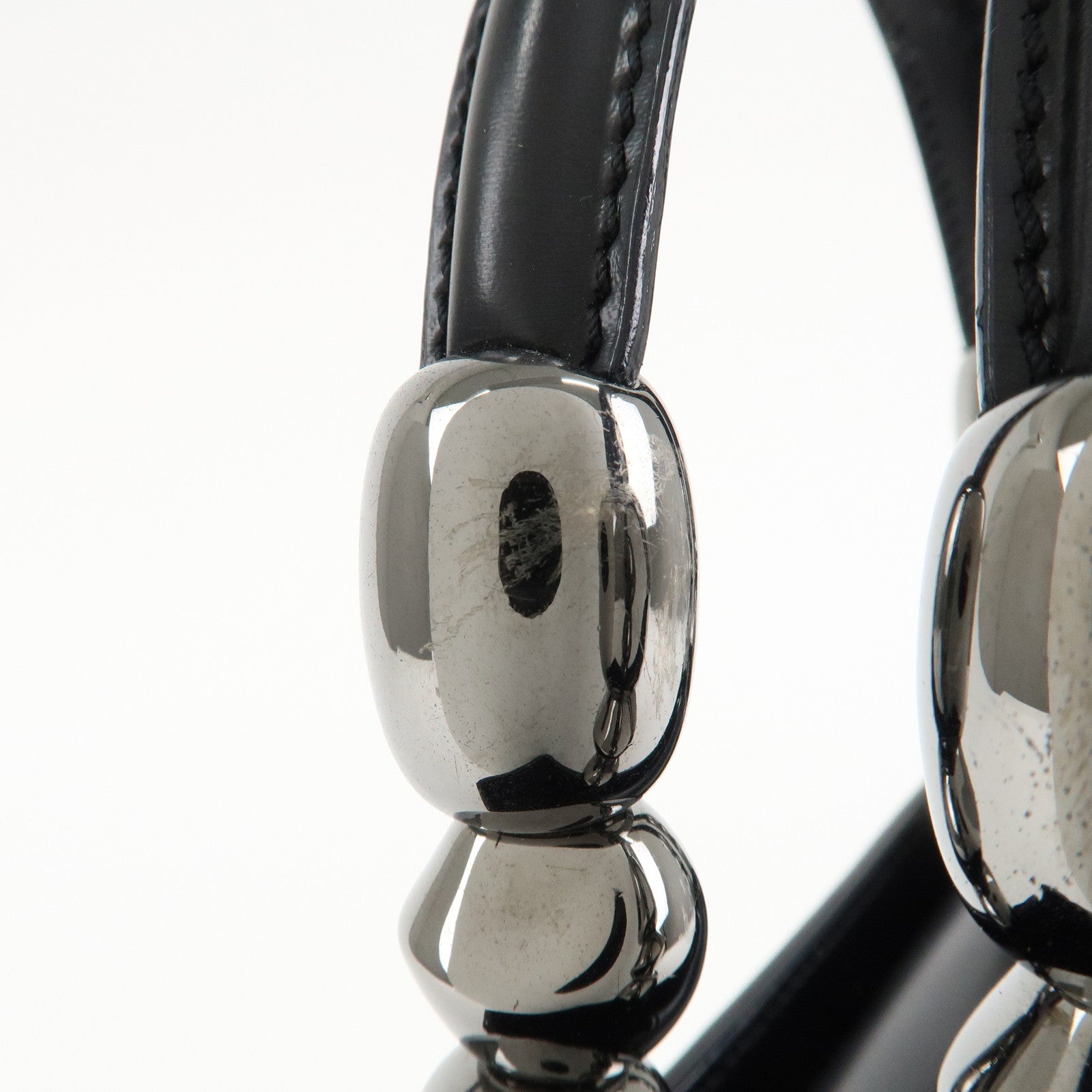 Christian Dior Enamel Leather Maris Pearl Hand Bag Black Used