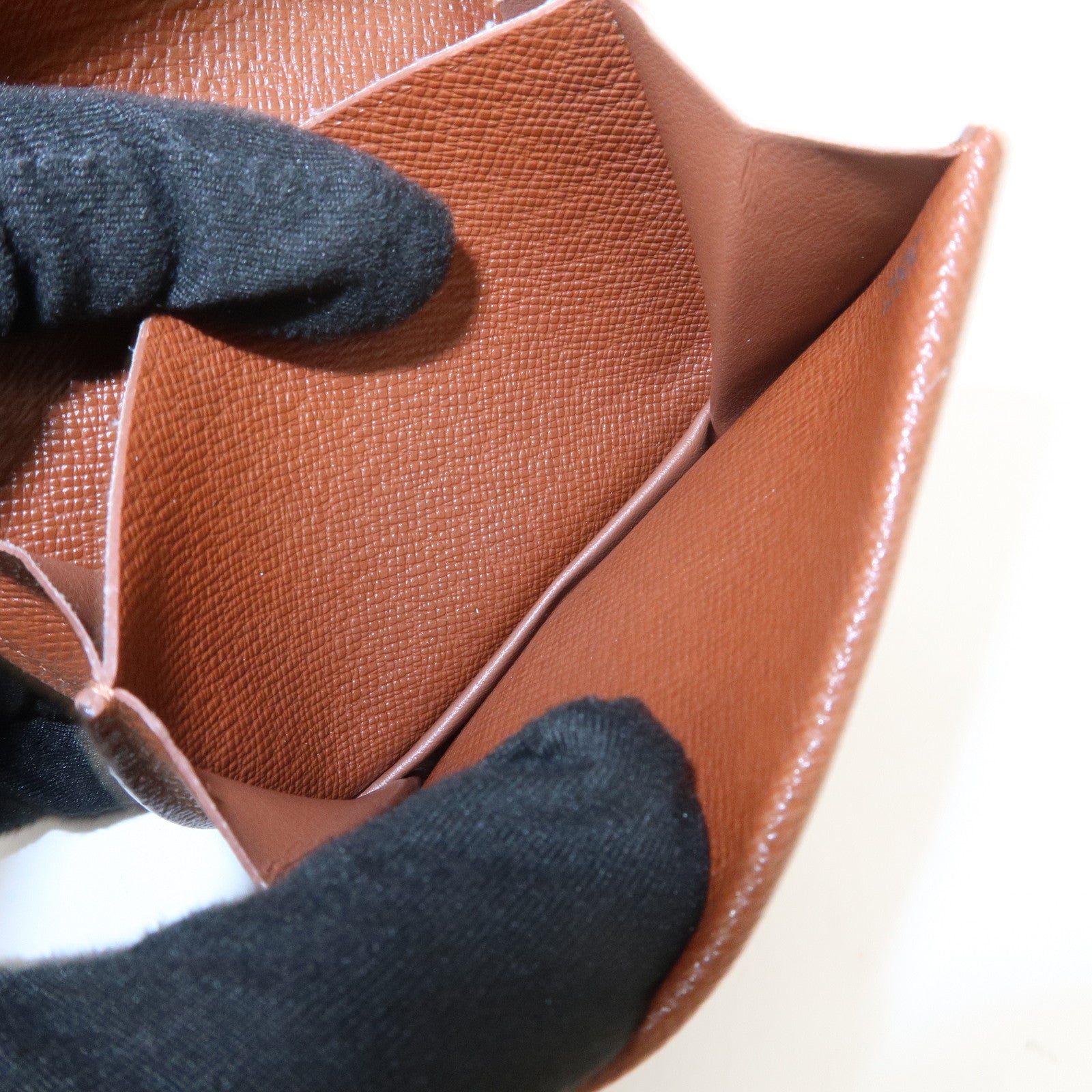 Louis Vuitton Monogram Porte Monnaie Gousset Coin Case M61970 Used