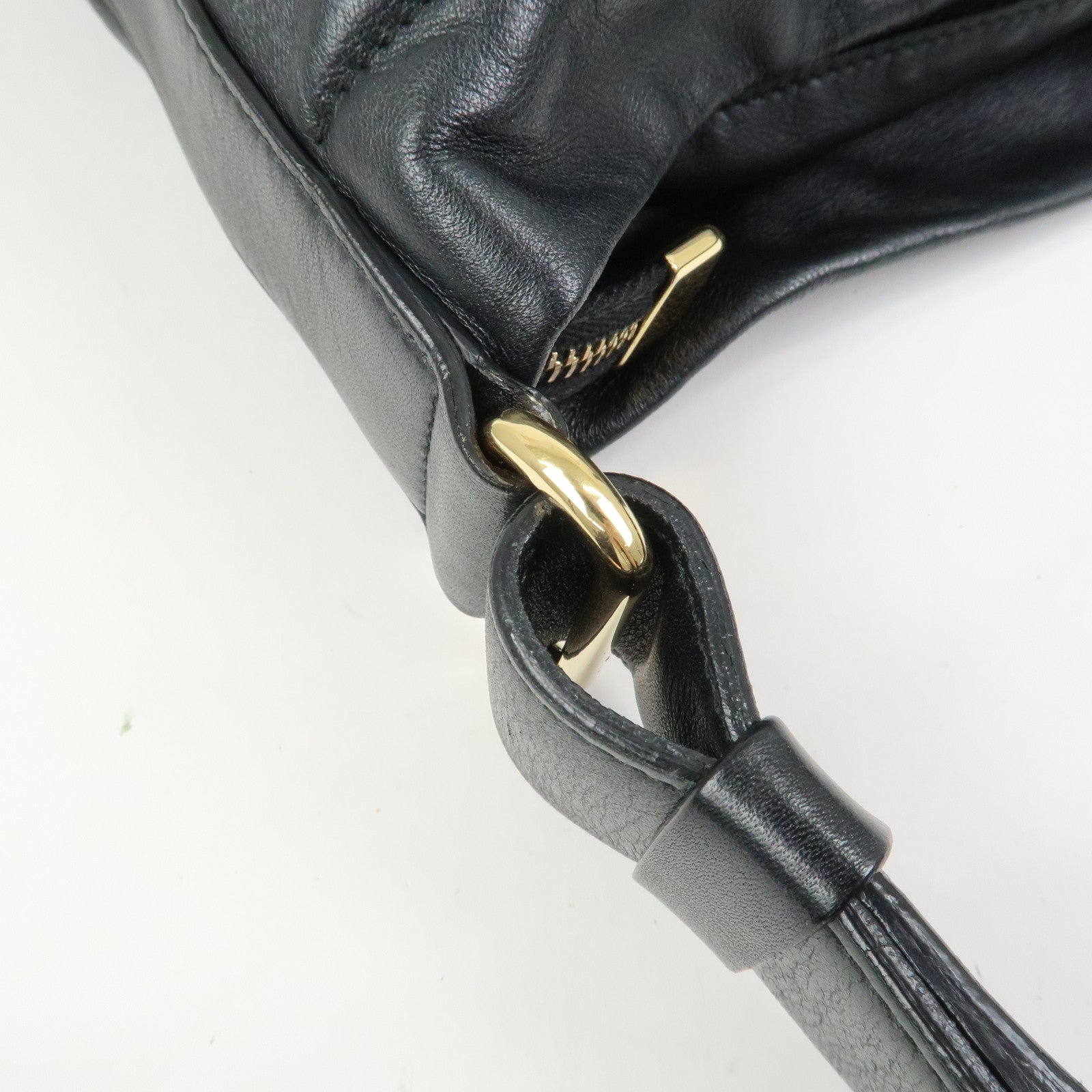 Ferragamo Vara Ribbon Leather Shoulder Bag Hand Bag Black