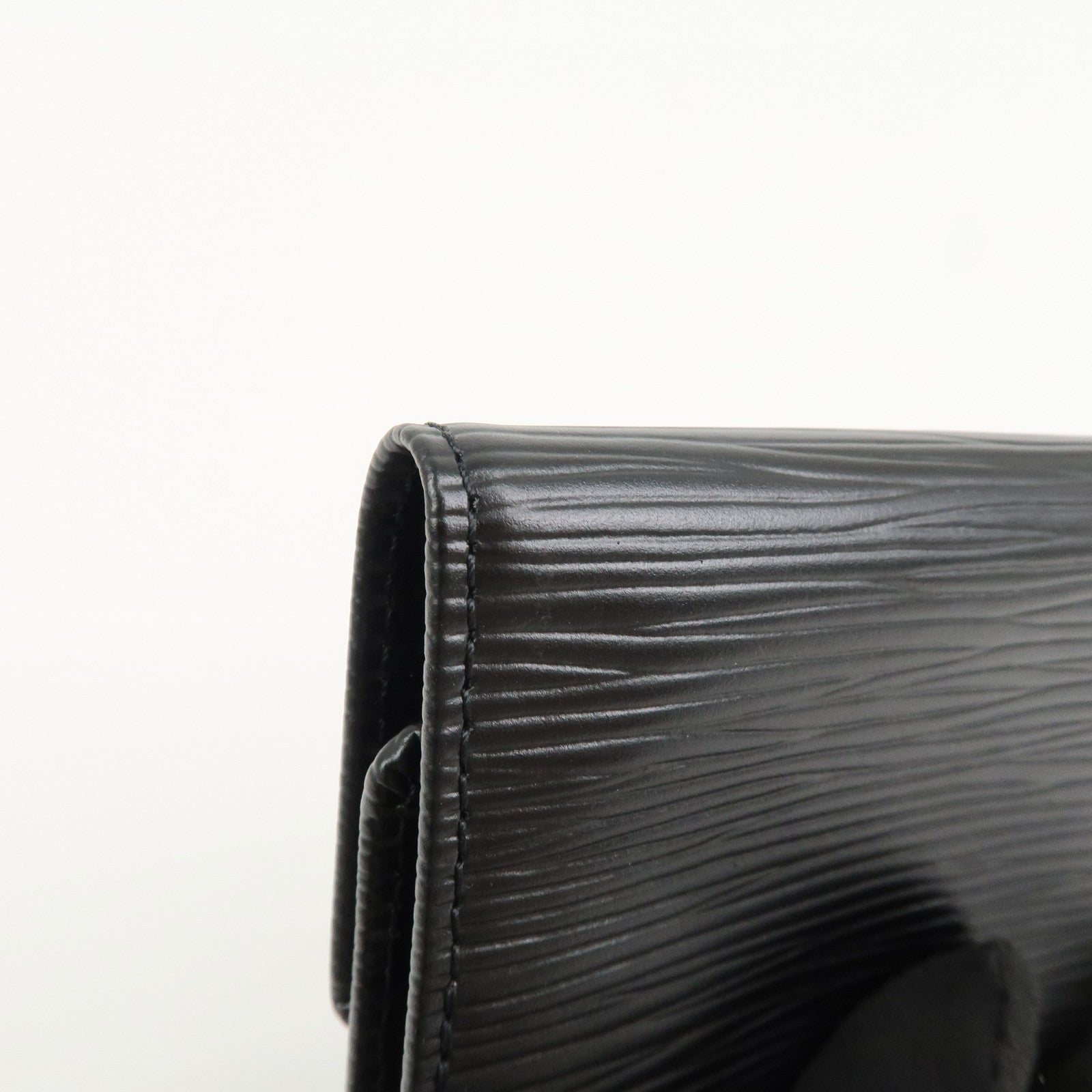 Louis Vuitton Epi Multiclés 6 Key Case Key Holder Noir Black M63812