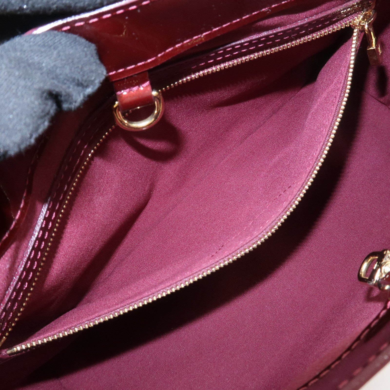Louis Vuitton Monogram Vernis Wilshire PM Rouge Faurviste M91644